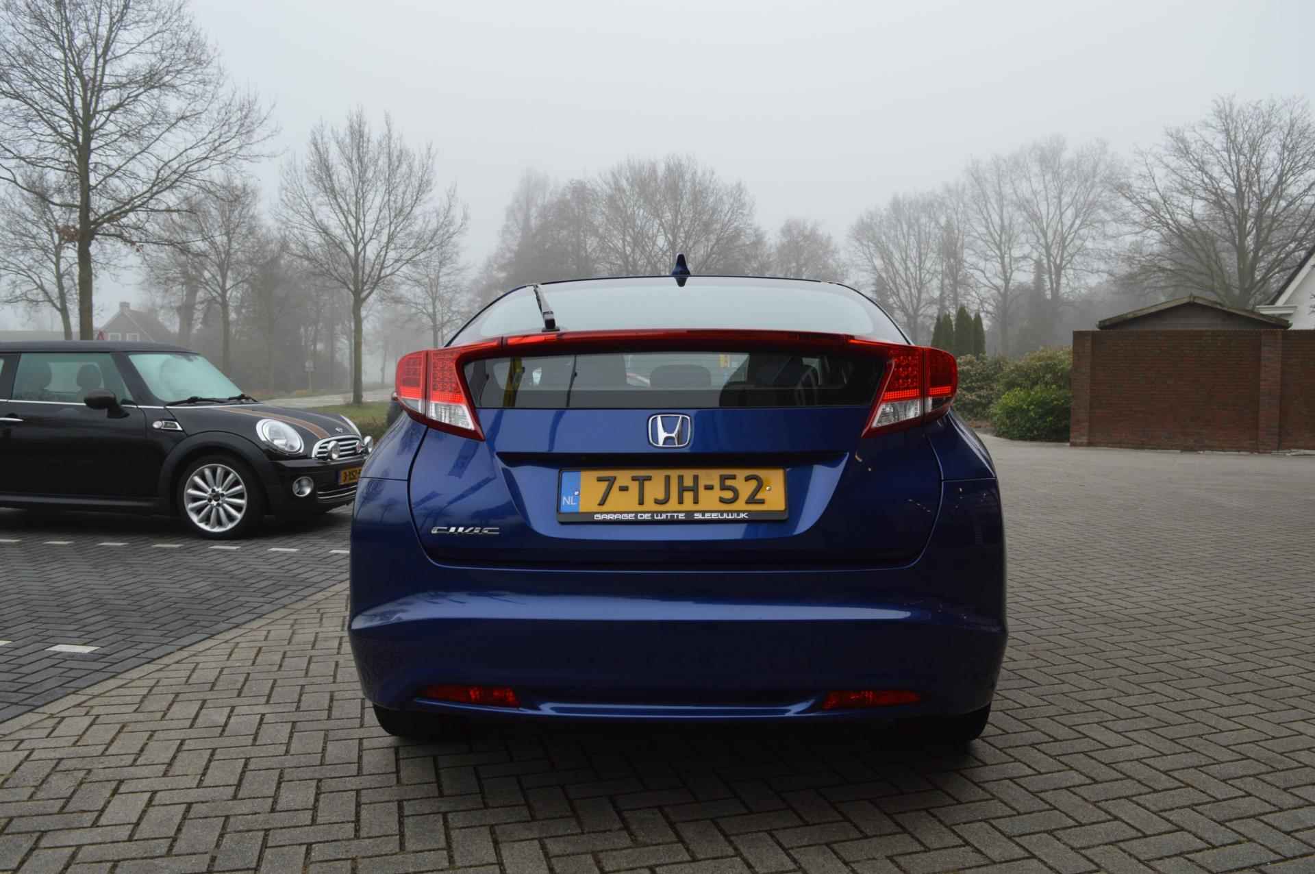 Honda Civic 1.8 Sport - 7/23