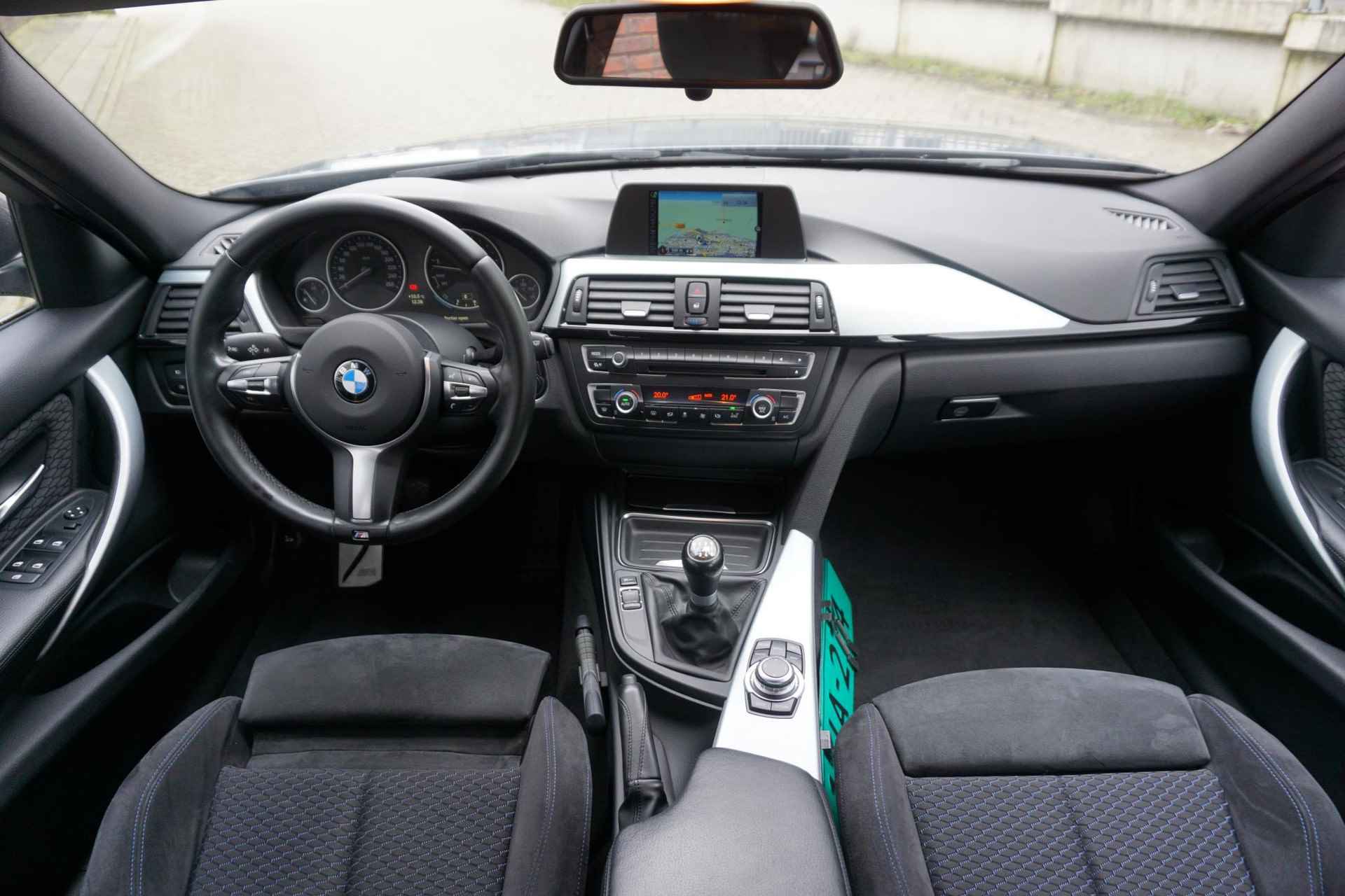 BMW 3-serie Touring 316i Touring M-Sport Executive 100% Dealeronderhouden-2e Eigenaar-Liefhebbersauto. - 2/42