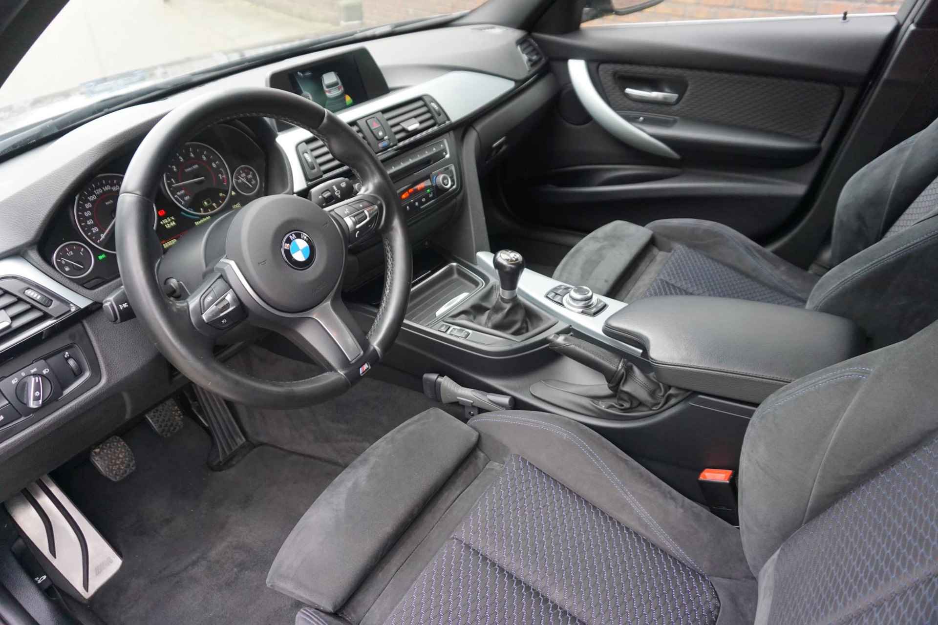 BMW 3-serie Touring 316i Touring M-Sport Executive 100% Dealeronderhouden-2e Eigenaar-Liefhebbersauto. - 13/42