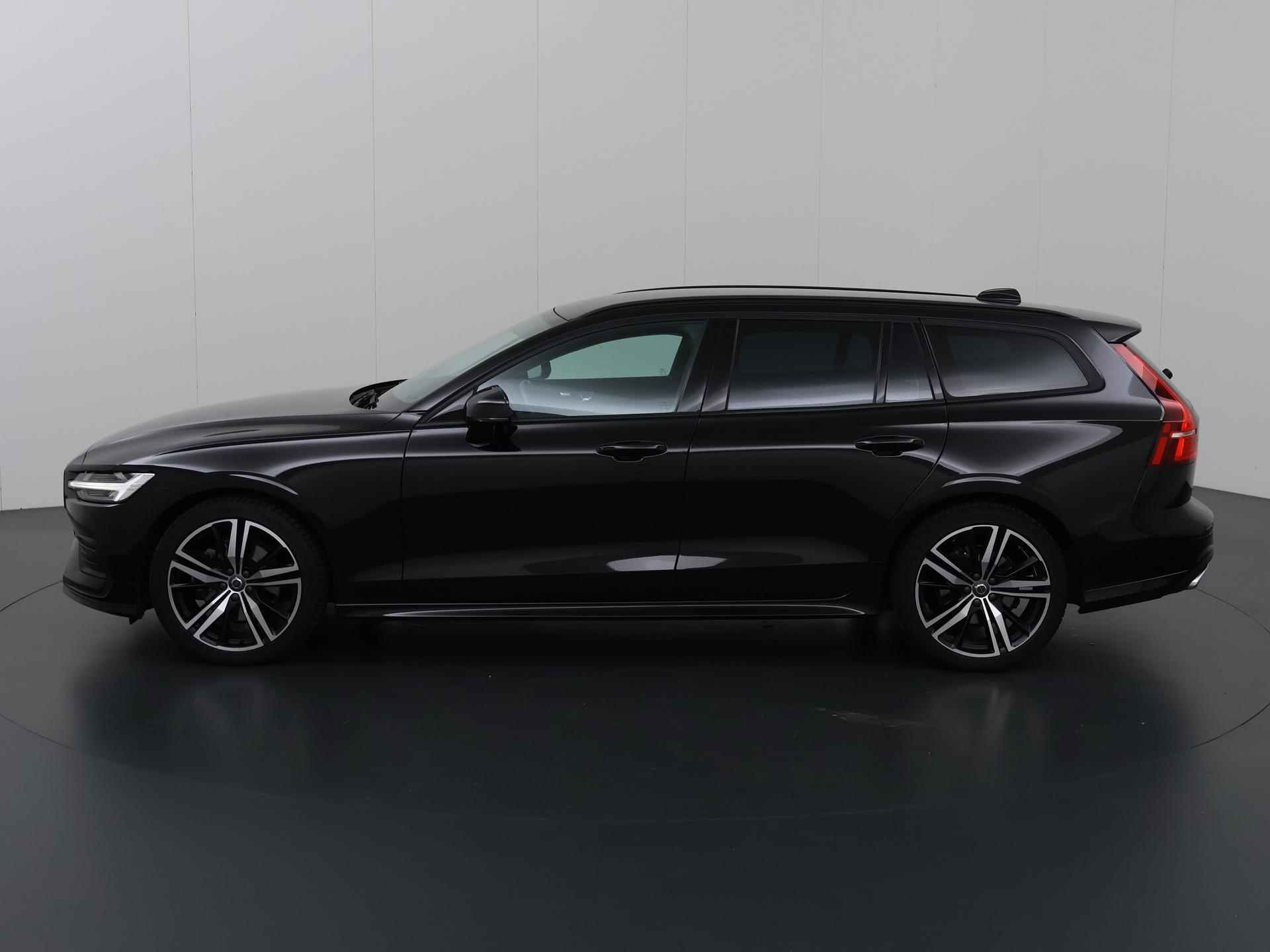 Volvo V60 2.0 B3 Business Pro | Trekhaak | Navigatie | Cruise control Adaptief | Parkeercamera | 1e eigenaar | Digitaal dashboard | Keyless Go | Stoelverwarming | Dodehoekdetectie | Carplay | - 6/38