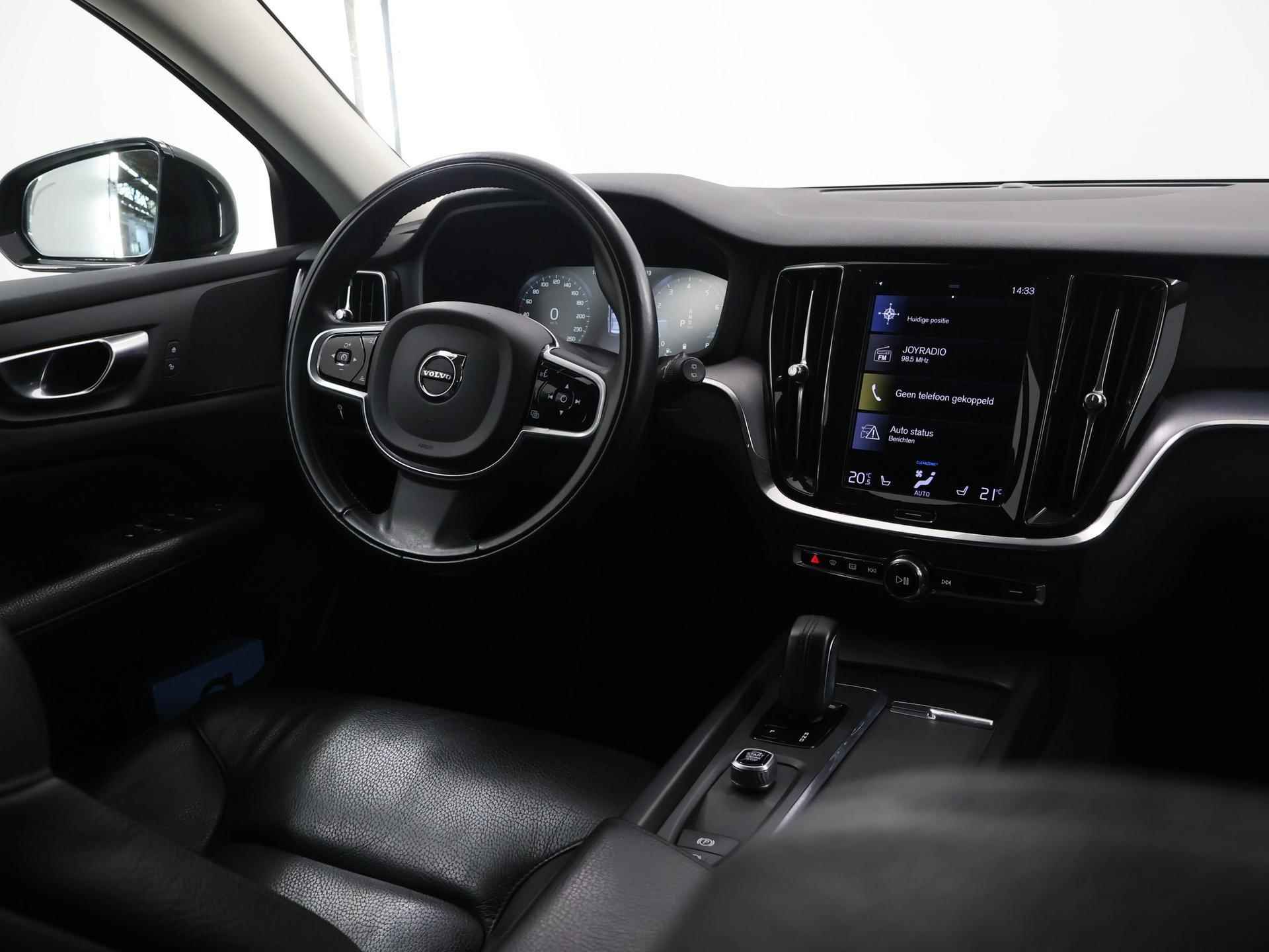 Volvo V60 2.0 B3 Business Pro | Trekhaak | Navigatie | Cruise control Adaptief | Parkeercamera | 1e eigenaar | Digitaal dashboard | Keyless Go | Stoelverwarming | Dodehoekdetectie | Carplay | - 10/38