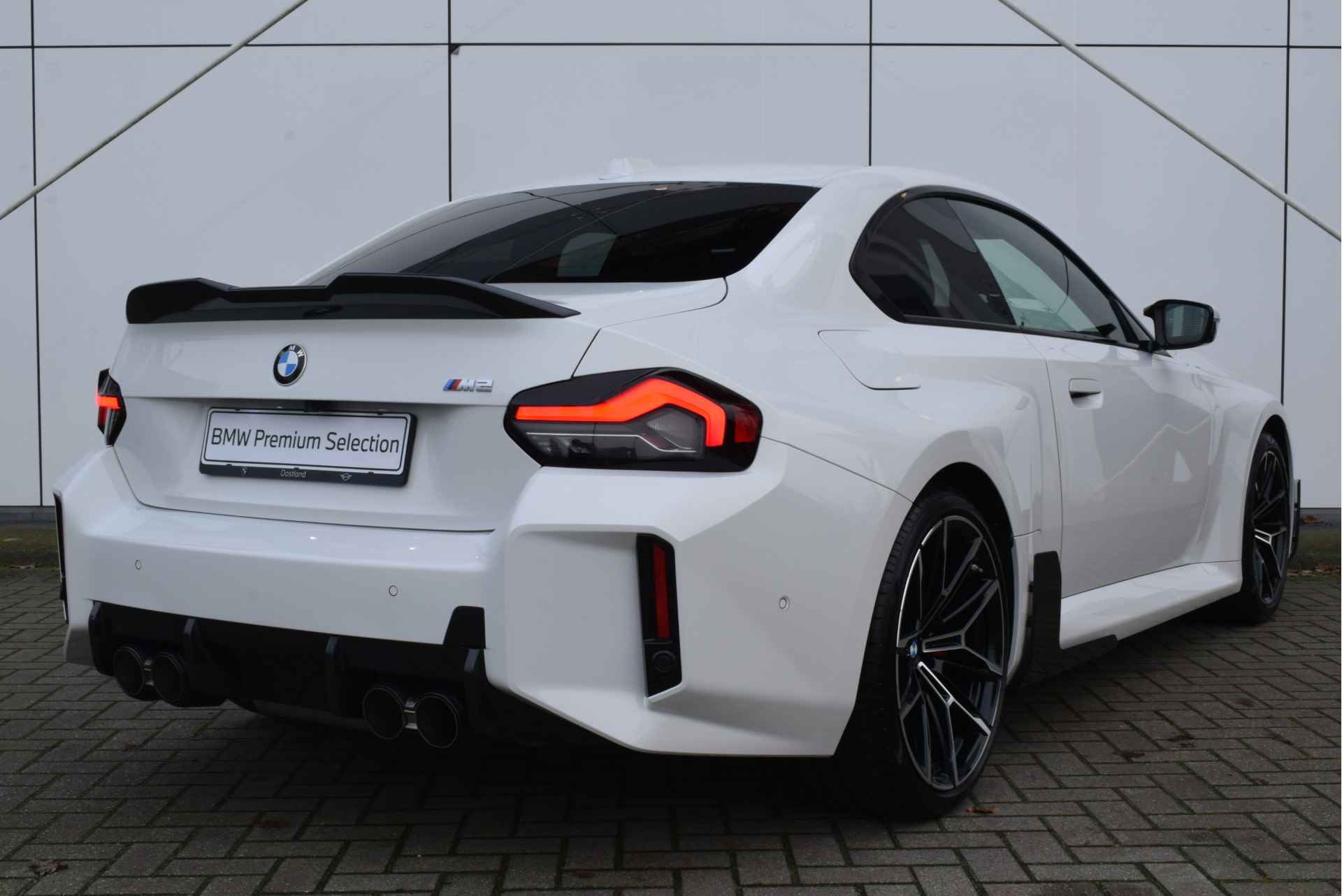 BMW 2 Serie Coupé M2 High Executive Automaat / M Performance / M Sportstoelen / Akrapovic uitlaatsysteem / Adaptief M Onderstel / M Compound remsysteem / Active Cruise Control - 9/40