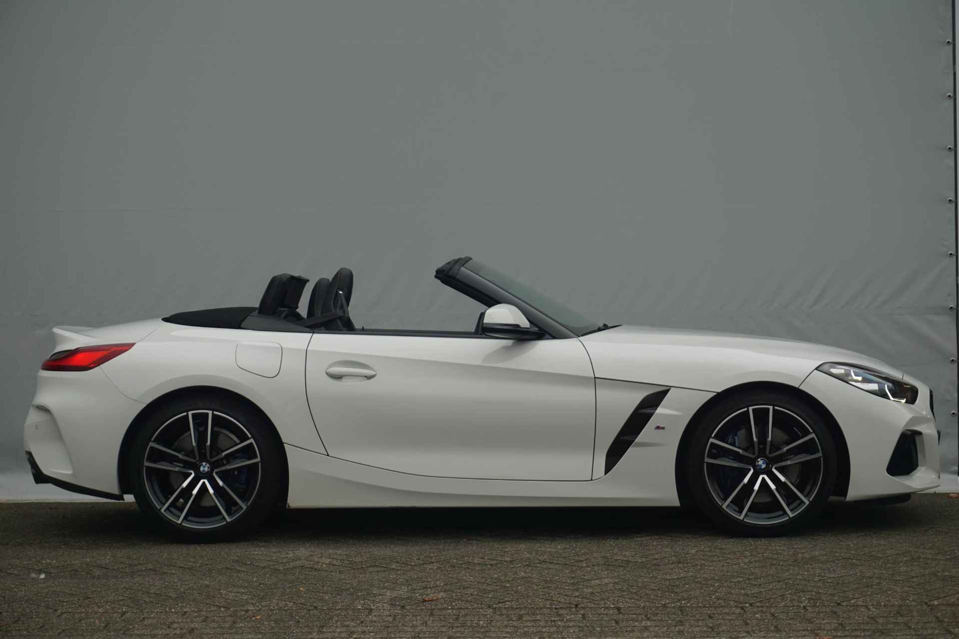 BMW Z4 sDrive30i M Sportpakket 19'' / M Sportremsysteem / Comfort Access / Stoelverwarming - 8/22