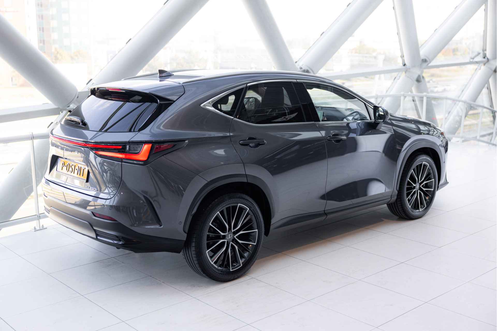 Lexus NX 350h AWD Executive Line | Mark Levinson | Panoramadak | Head-up Display | Stoelverwarming-/Verkoeling | Stoelgeheugen | - 3/70