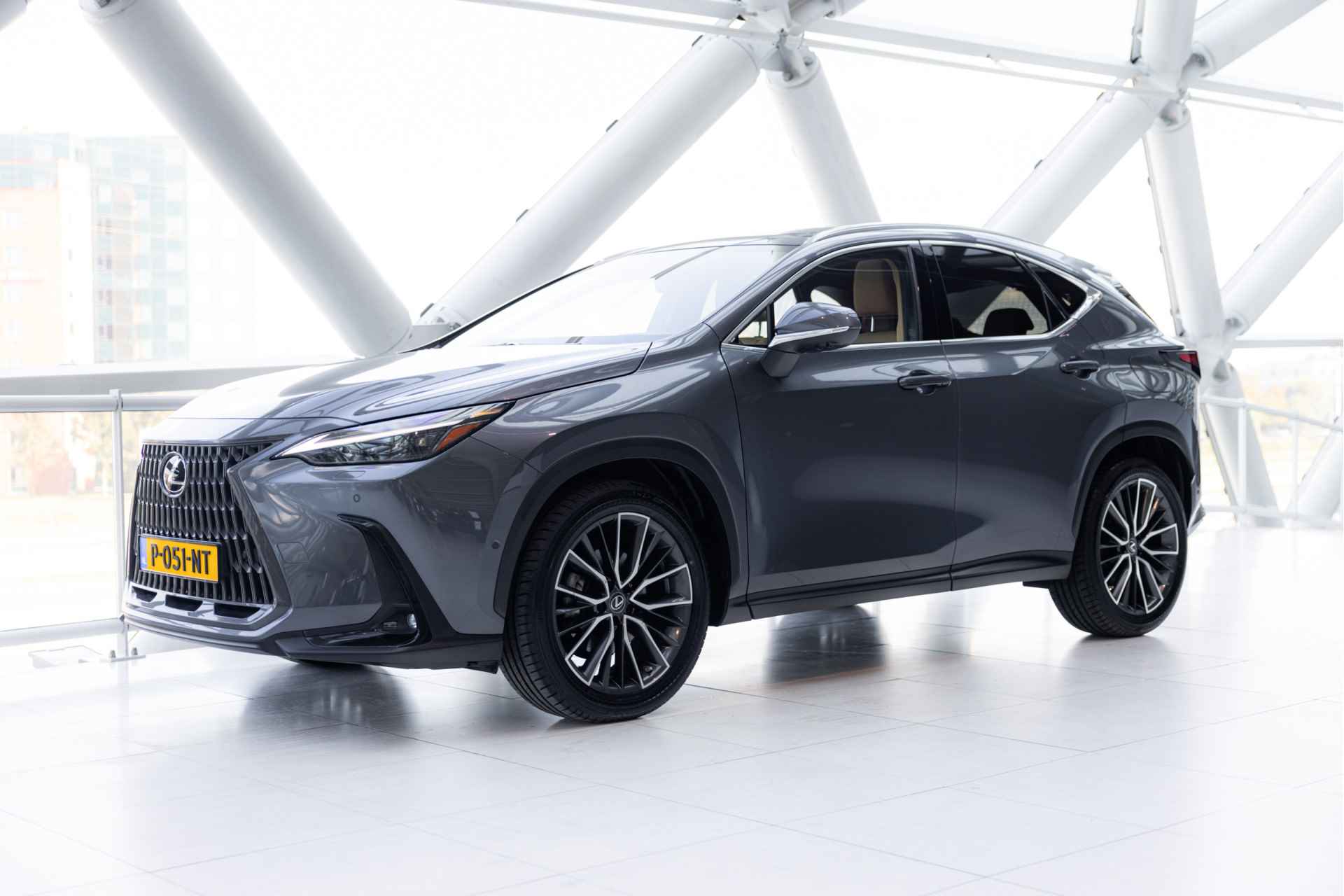 Lexus NX 350h AWD Executive Line | Mark Levinson | Panoramadak | Head-up Display | Stoelverwarming-/Verkoeling | Stoelgeheugen | - 45/70