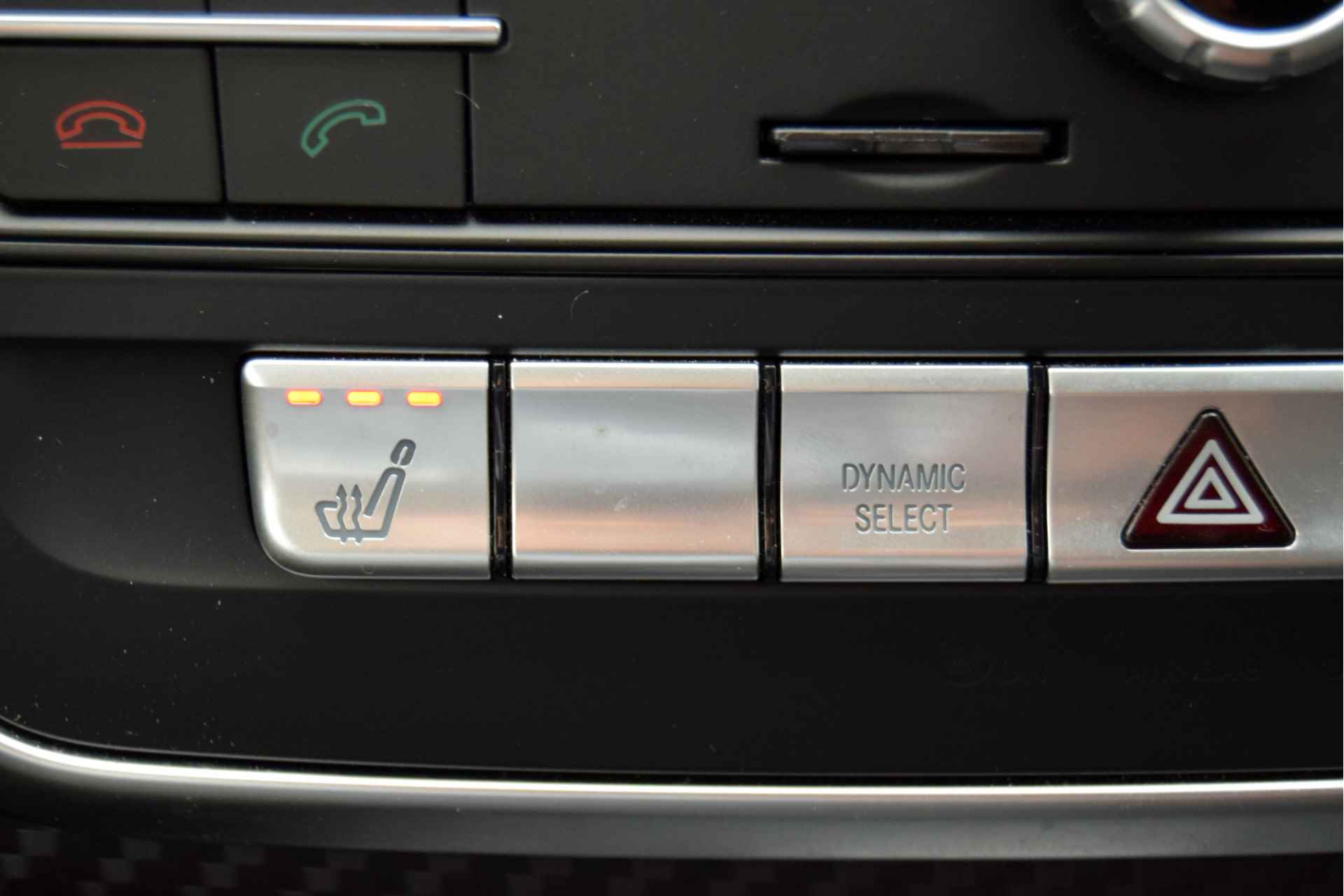 Mercedes-Benz A-Klasse 180 AMG Upgrade Edition 37.000km NAP LED Camera Stoelverwarming - 40/54