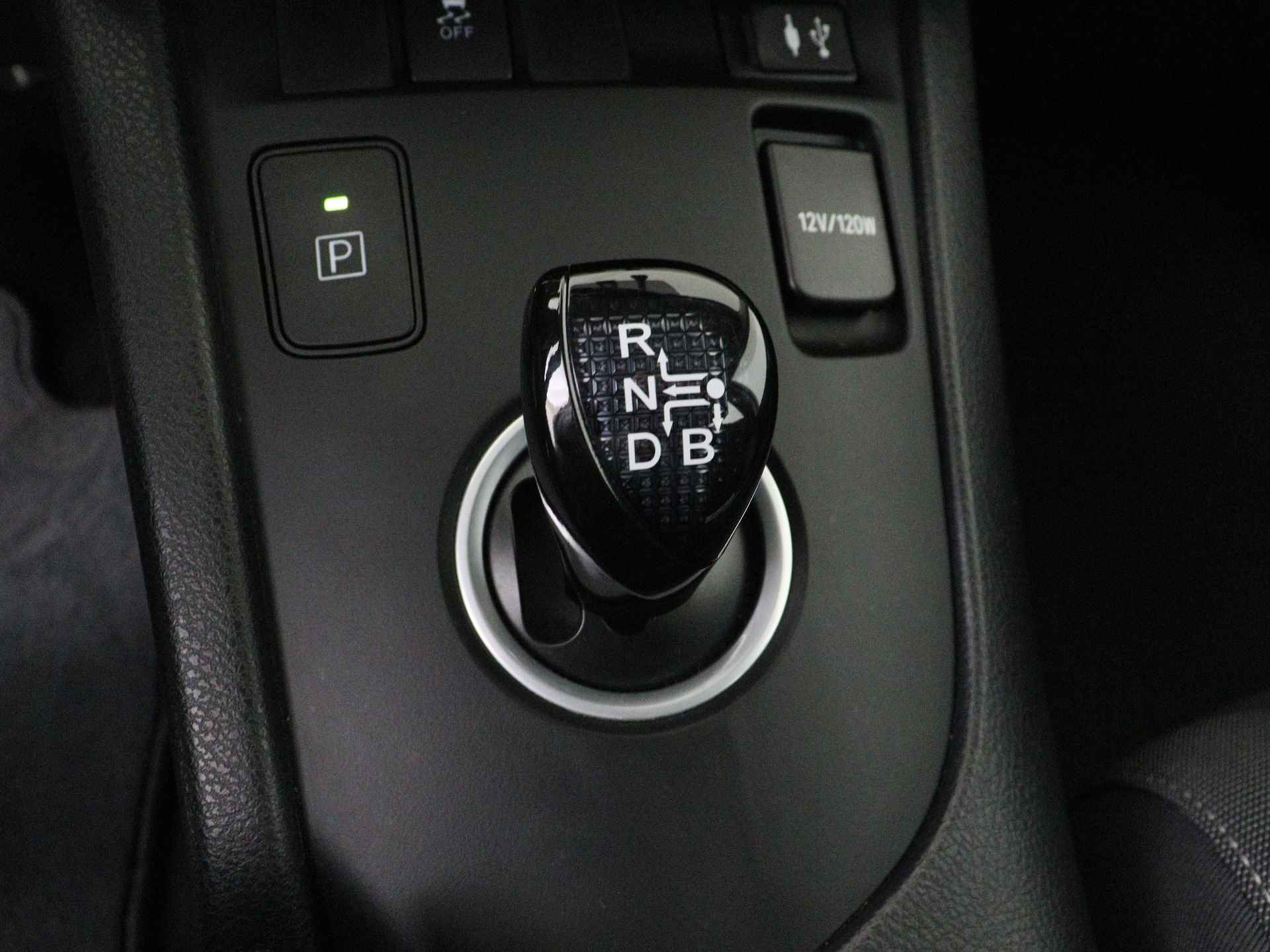 Toyota Auris 1.8 Hybrid Business Limited I Navigatie I Climate Control Cruise Control I Camera I Trekhaak I Keyless Entry/Start I - 11/44