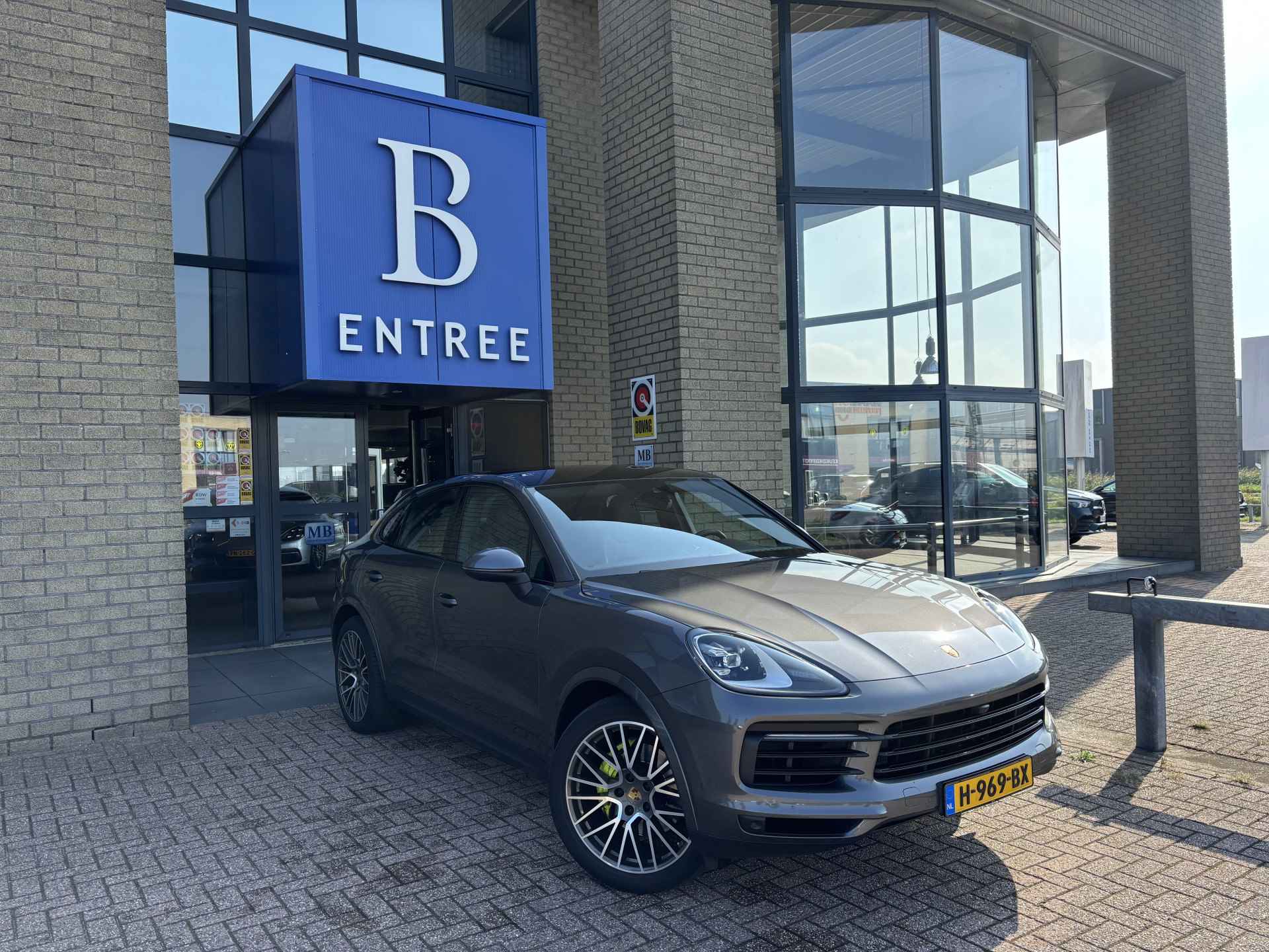 Porsche Cayenne Coupé 3.0 E Hybrid-PANORAMA-LUCHTV.-STOELEN 18 VOUDIG-SPORT CHRONO-SURROUND VIEW-COMPL. - 6/29