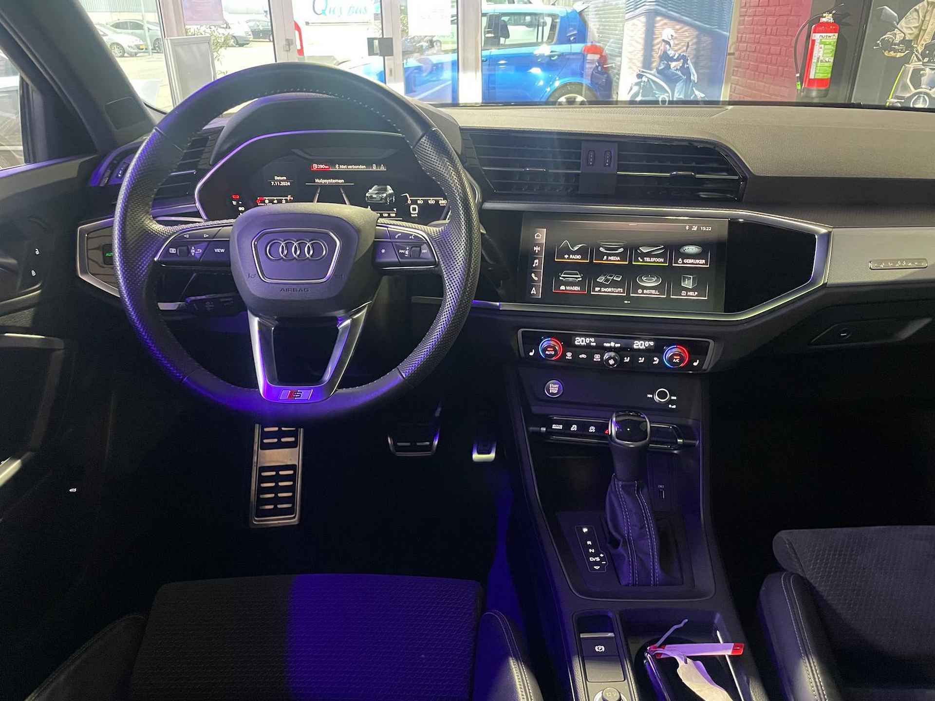 Audi Q3 40 TFSI quattro 190pk S-line - trekhaak - virtual cockpit - Pano - 5/6