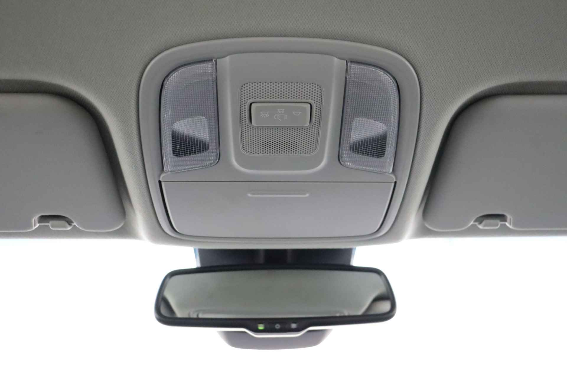Kia Niro 1.6 GDi Hybrid DynamicLine - Navigatie - Apple/Android Carplay - Climate Control - Cruise Control Adaptief - Trekhaak - Fabrieksgarantie tot 11-27 - 39/61