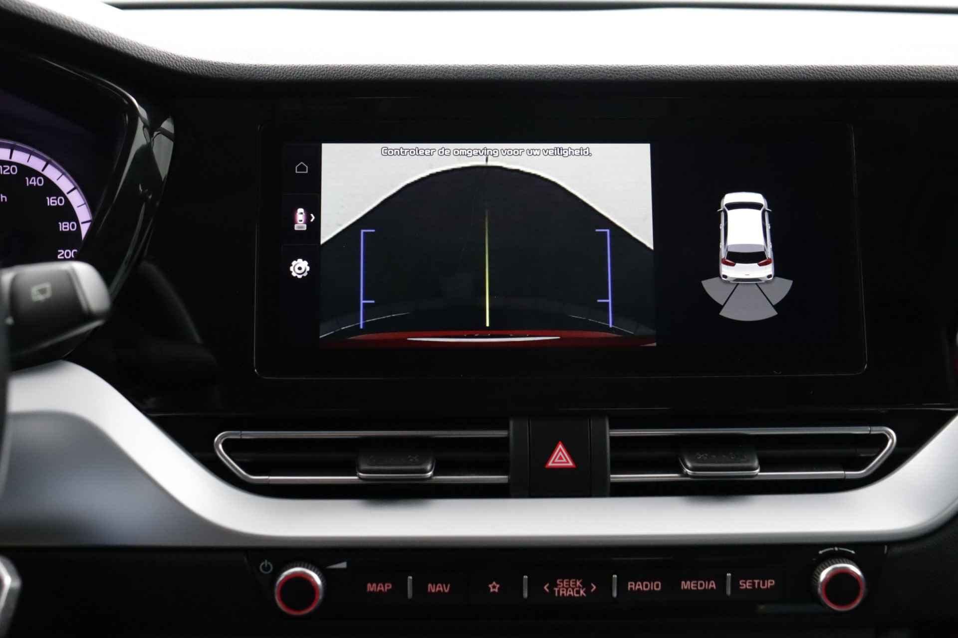 Kia Niro 1.6 GDi Hybrid DynamicLine - Navigatie - Apple/Android Carplay - Climate Control - Cruise Control Adaptief - Trekhaak - Fabrieksgarantie tot 11-27 - 55/61