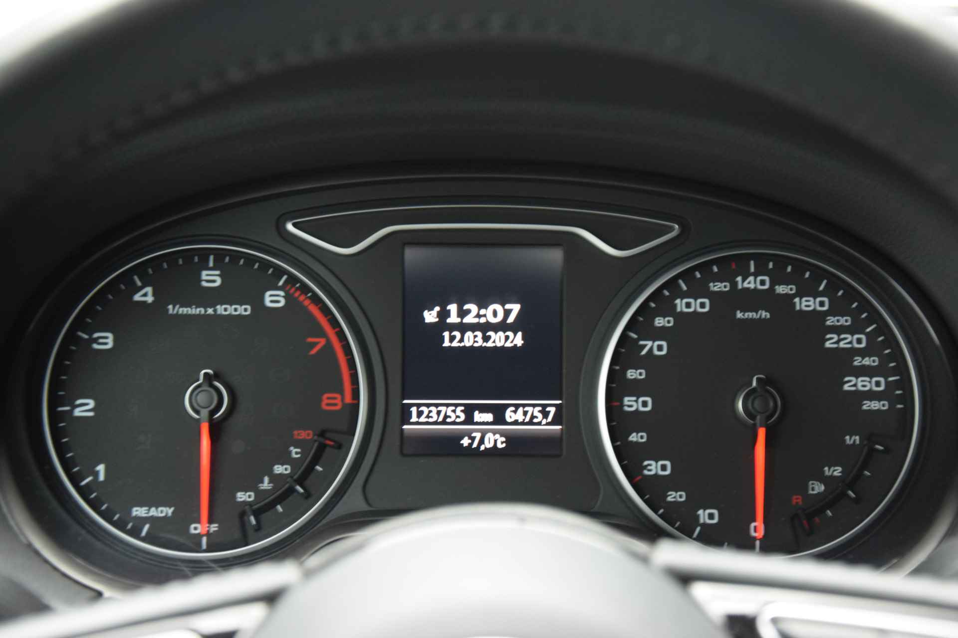 Audi A3 Limousine 30 116PK TFSI Sport Lease Edition Automaat | NL-Auto | BOVAG Garantie | Stoelverwarming | 17" Velgen | Naviatie | LED-Koplampen | PDC Achter | - 14/37