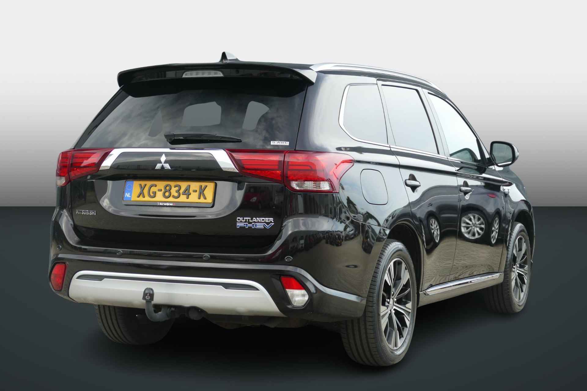 Mitsubishi Outlander 2.4 PHEV Intense+ | Clima | Cruise | Camera | Schuif-/Kanteldak| TREKHAAK | RIJKLAARPRIJS!!! - 5/45