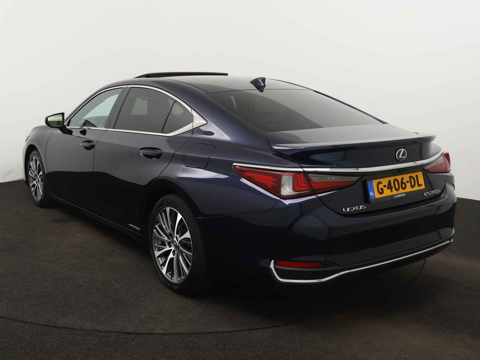 Lexus ES 300h Luxury Line | Stoelverwarming en -ventilatie | Safety System+ | Lederen bekleding | - 17/49