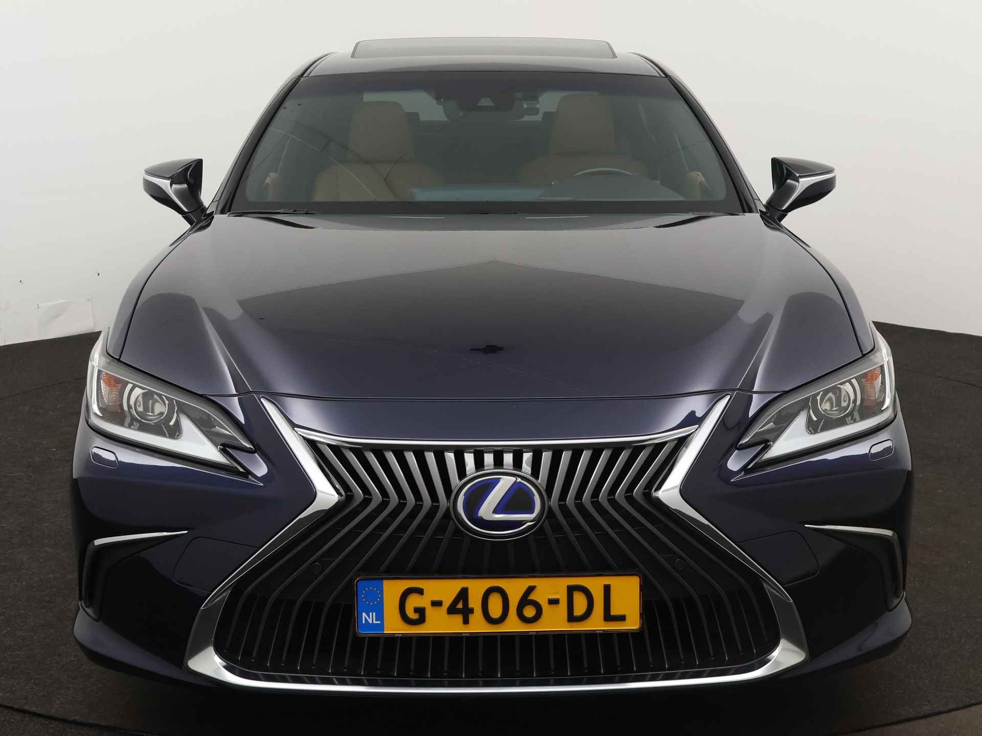 Lexus ES 300h Luxury Line | Stoelverwarming en -ventilatie | Safety System+ | Lederen bekleding | - 28/49