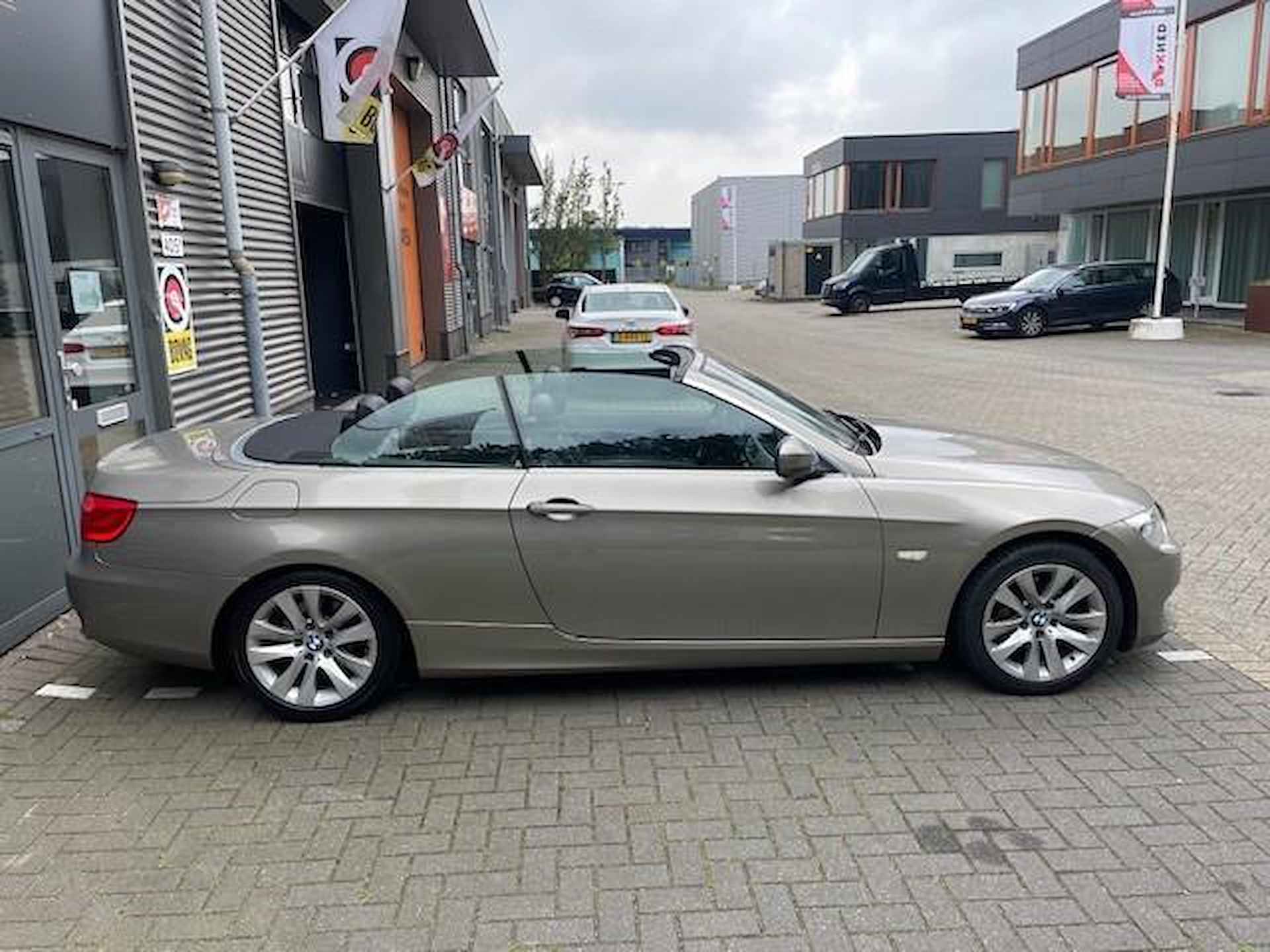 BMW 3-serie Cabrio 320i High Executive - 5/28