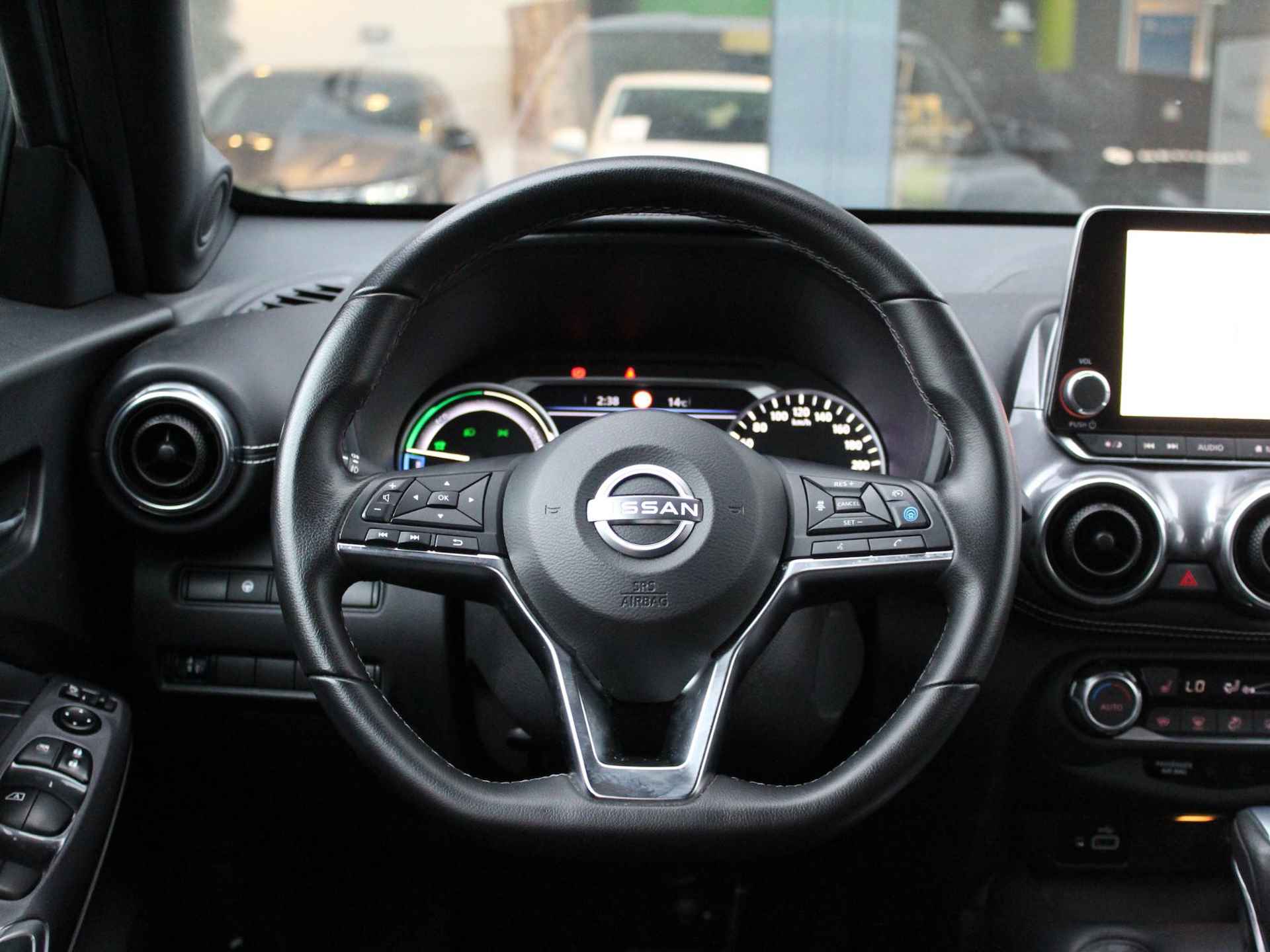 Nissan Juke 1.6 Hybrid N-Design / 33.000KM / NAVI / CRUISE / CLIMATE / 360 CAMERA / PDC / BLINDSPOT / KUNSTLEDER / WINTER PACK / 19'' LMV - 22/50