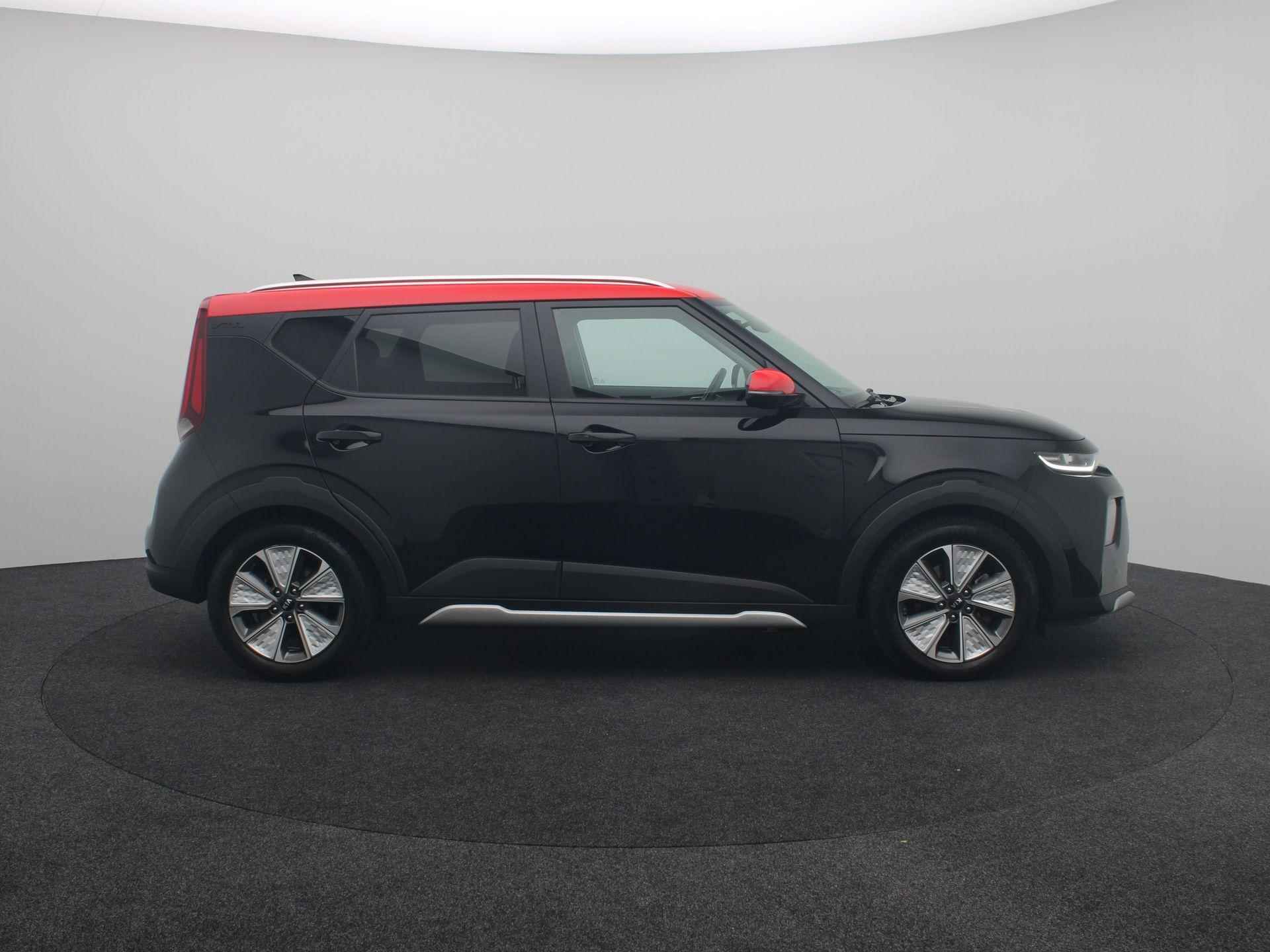 Kia e-Soul ExecutiveLine 64 kWh | Stoel Stuur Verwarming | Stoel Koeling | Premium Audio | Navigatie | Cruise Control | Climate Control - 9/46