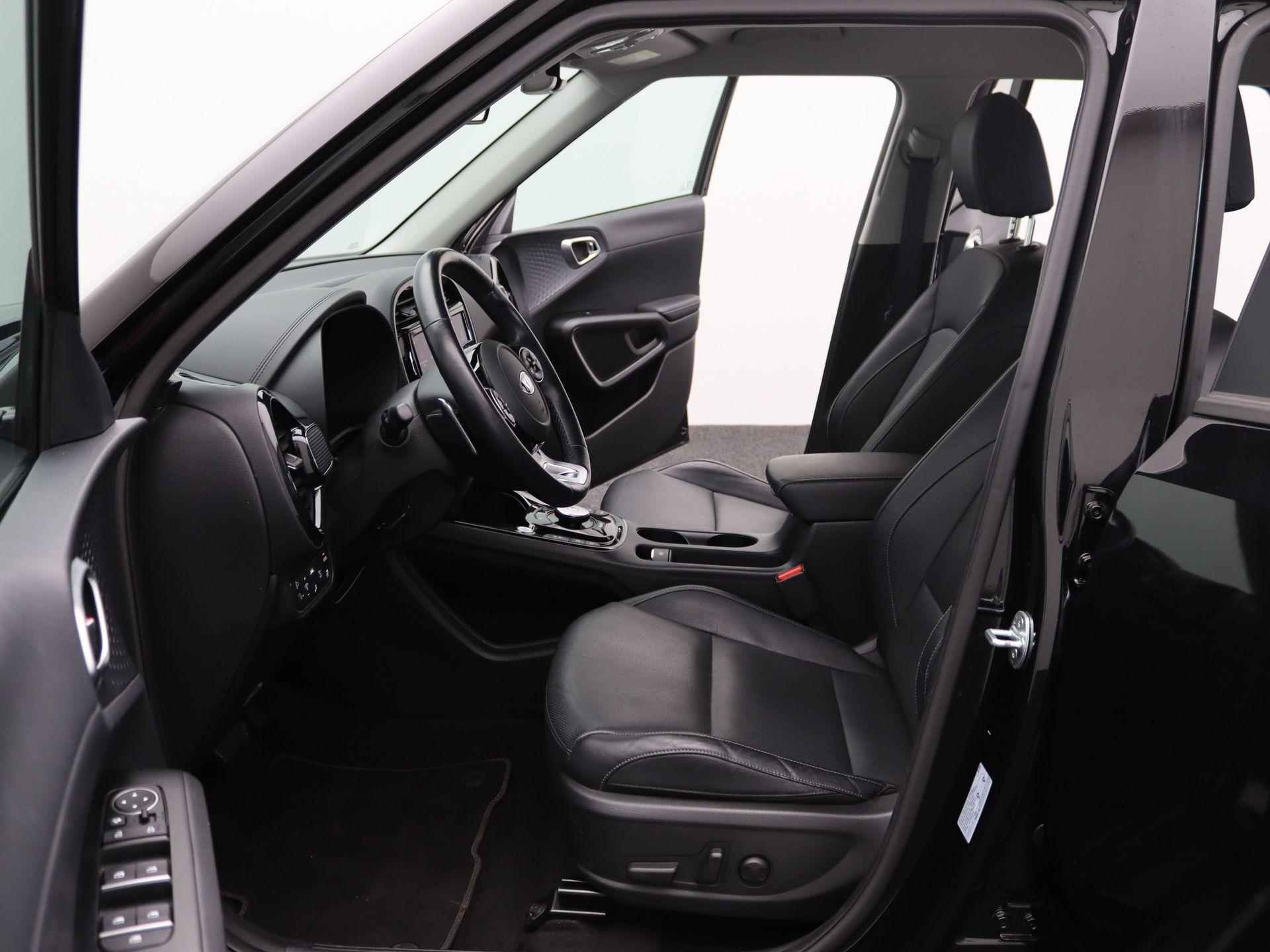 Kia e-Soul ExecutiveLine 64 kWh | Stoel Stuur Verwarming | Stoel Koeling | Premium Audio | Navigatie | Cruise Control | Climate Control - 14/46