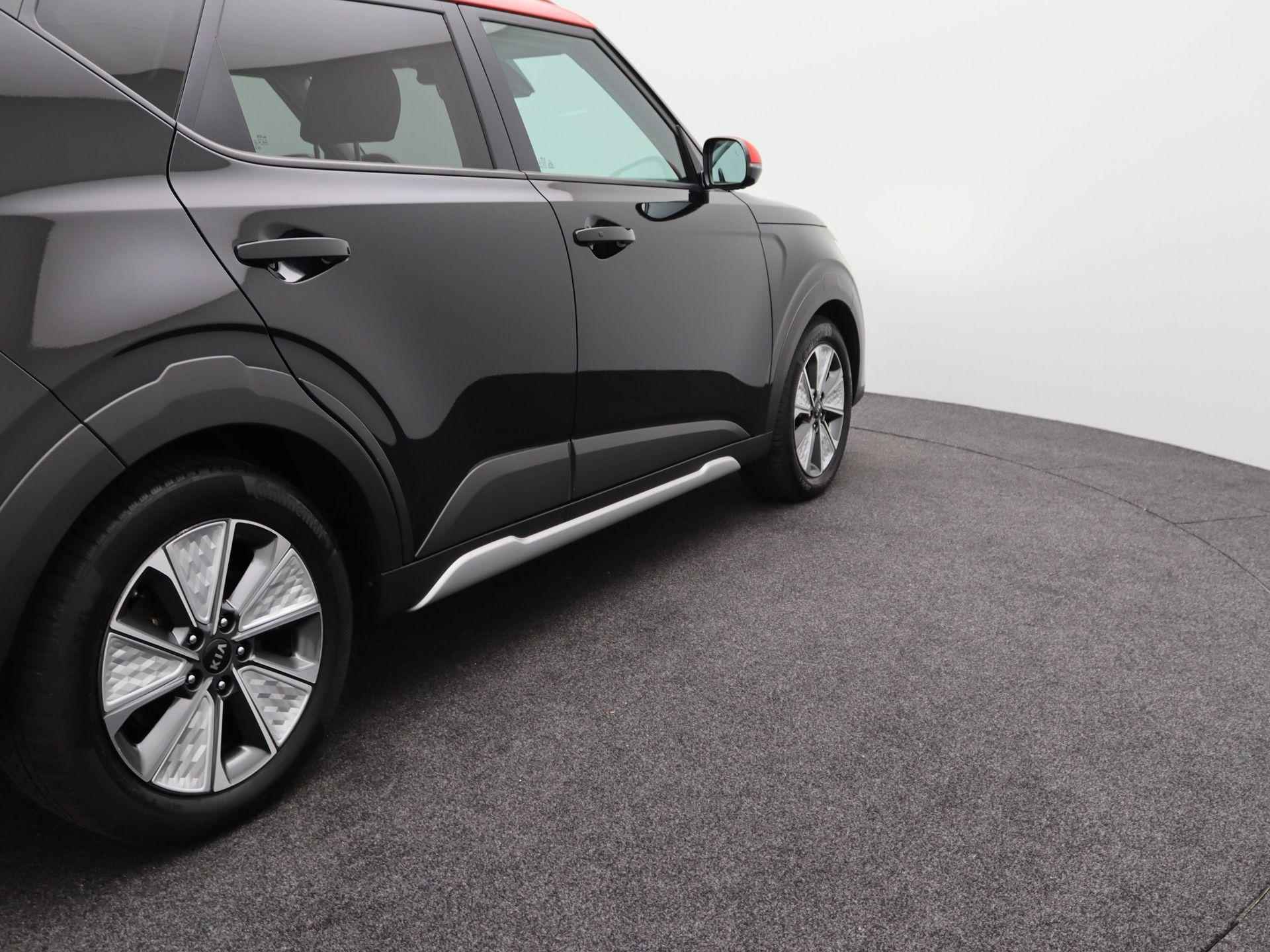 Kia e-Soul ExecutiveLine 64 kWh | Stoel Stuur Verwarming | Stoel Koeling | Premium Audio | Navigatie | Cruise Control | Climate Control - 42/46