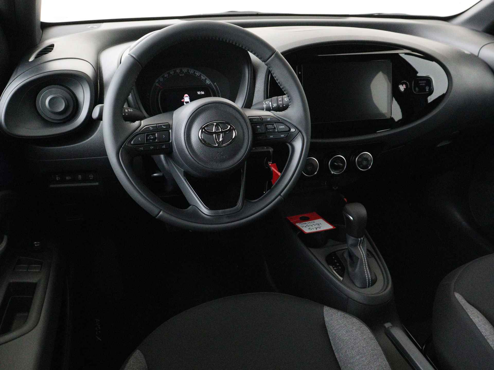 Toyota Aygo X 1.0 VVT-i S-CVT play DEMO | Airco | Camera | Apple CarPlay/Android Auto | Cruise Control Adaptive | - 6/40