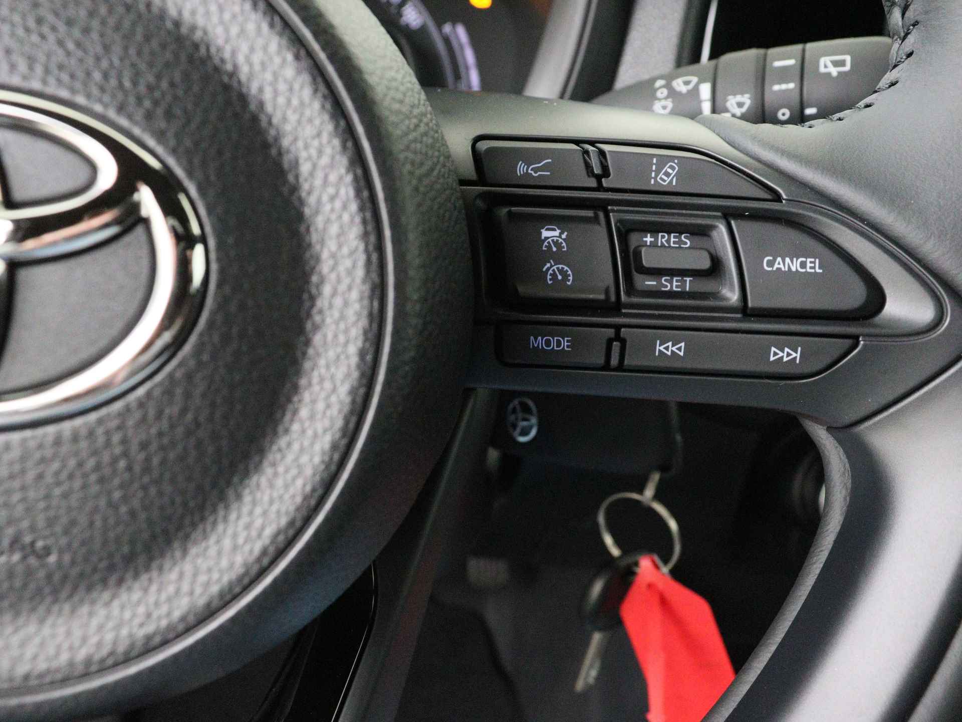 Toyota Aygo X 1.0 VVT-i S-CVT play DEMO | Airco | Camera | Apple CarPlay/Android Auto | Cruise Control Adaptive | - 21/40