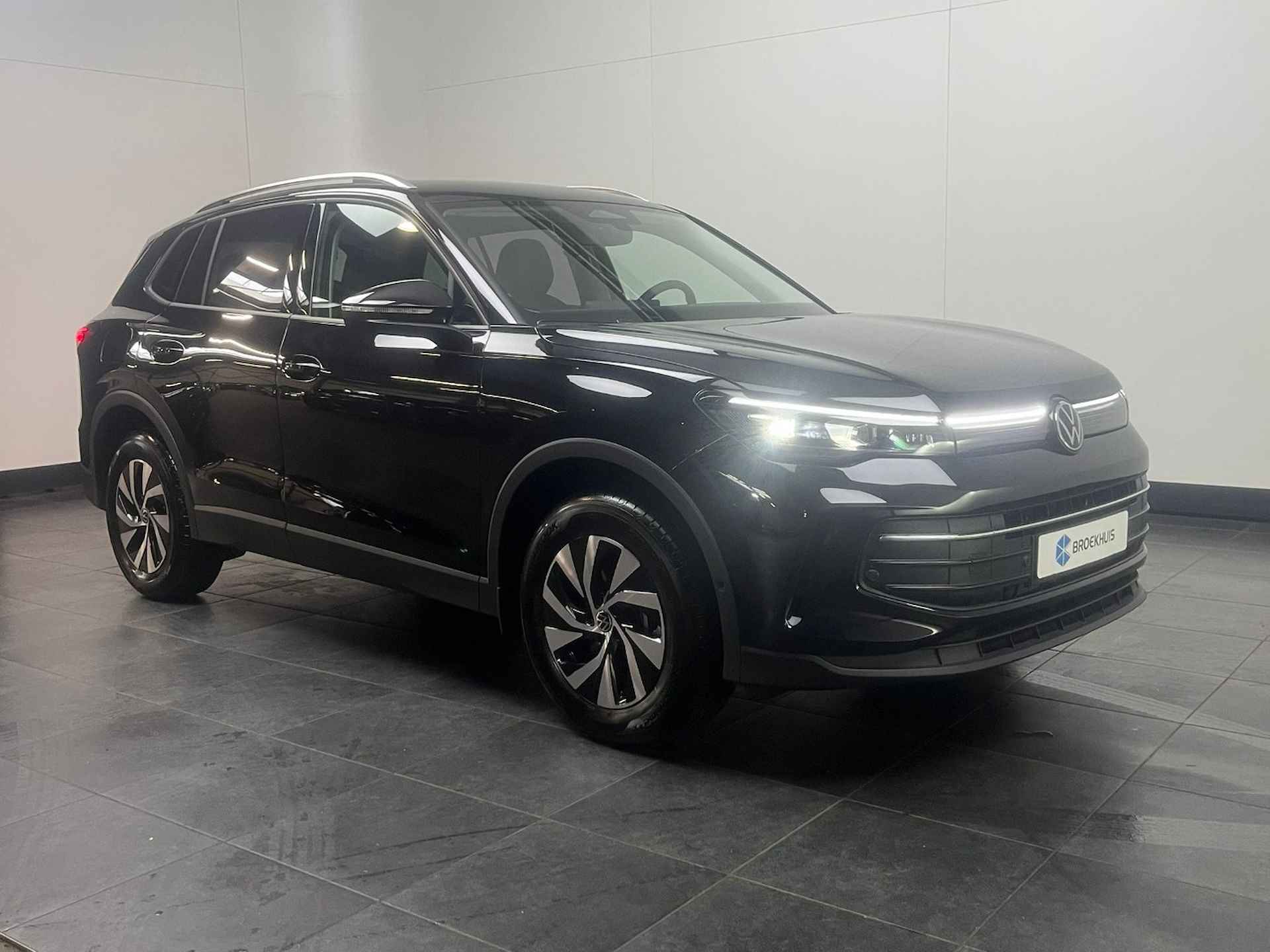 Volkswagen Tiguan 1.5 eHybrid 204PK DSG-6 PHEV Life Edition | TREKHAAK | AUTO A. KLEP | NAVI BY APP - 3/22