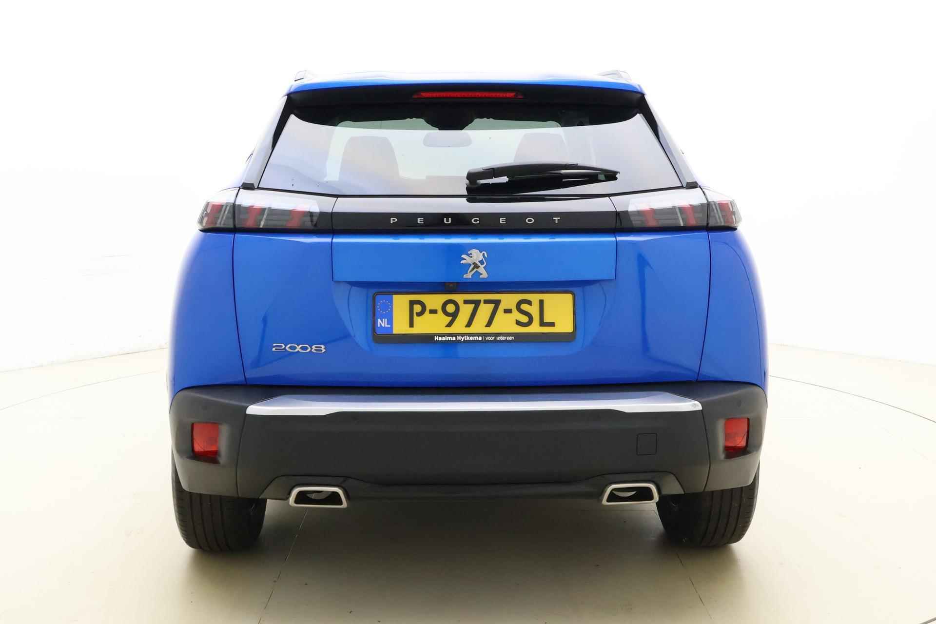 Peugeot 2008 1.2 PureTech Allure Pack  130 PK | 8-Traps Automaat | Camera | Navigatie | Cruise Control | Mirror Screen | Start/Stop | 1e eigenaar | BTW auto - 12/31