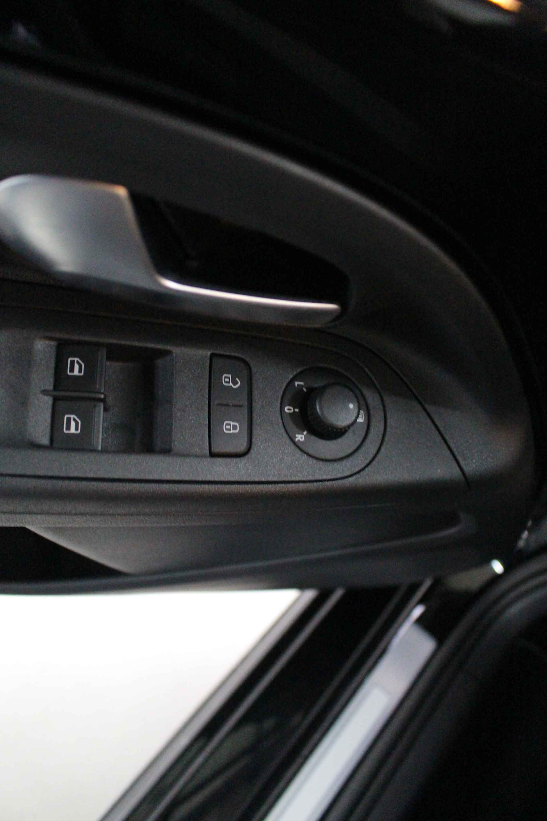 Volkswagen e-Up! e-up! 83PK Climate Control | Stoelverwarming | parkeersensoren | Camera . - 10/22