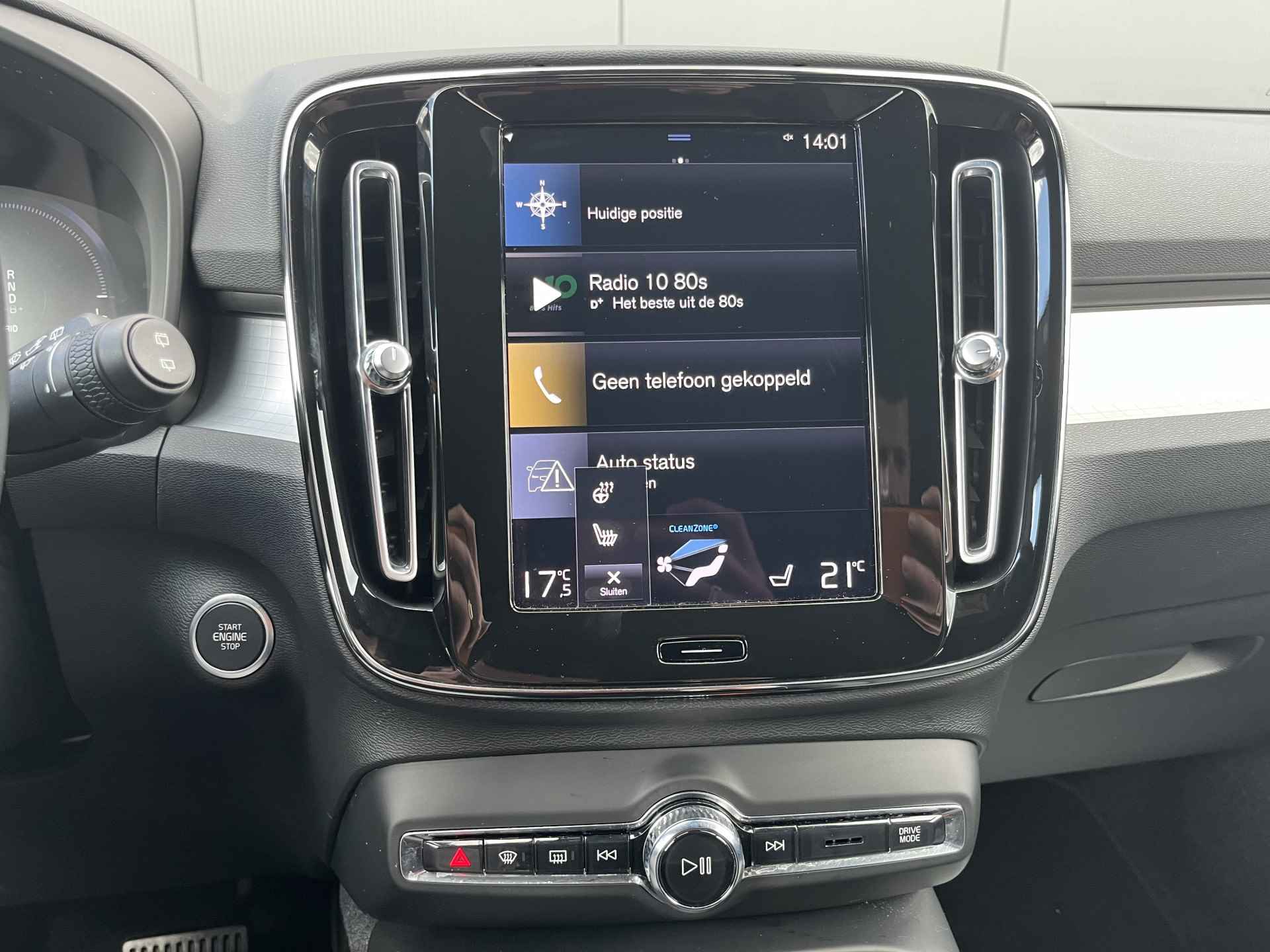 Volvo XC40 T4 Recharge Bright | Camera | Stoelverwarming | 19 Inch | Privacy Glass | CarPlay Android Auto - 12/30