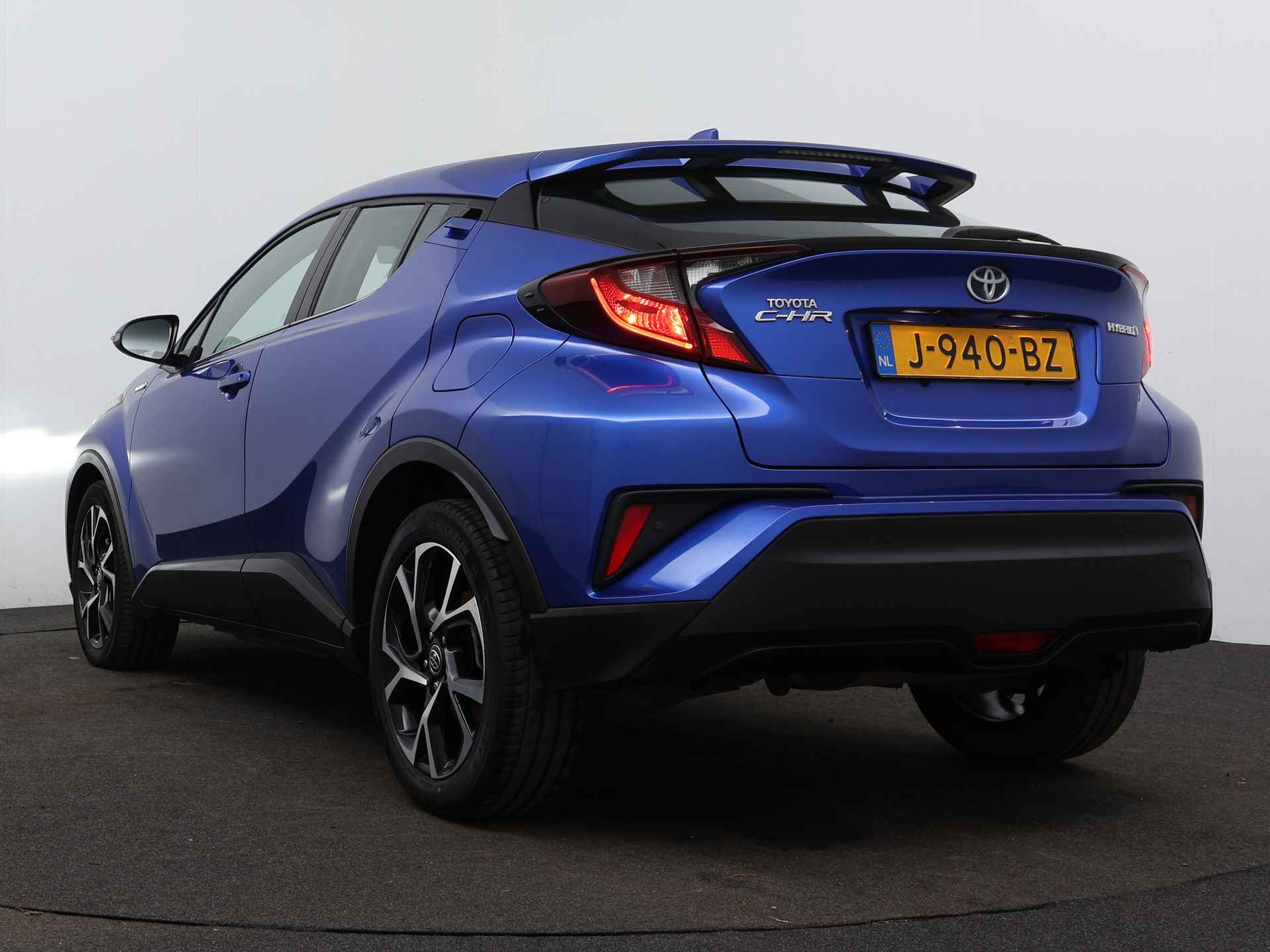 Toyota C-HR 1.8 Hybrid Dynamic | Navigatie | Camera | LM velgen | Cruise Control Adaptief | - 16/42