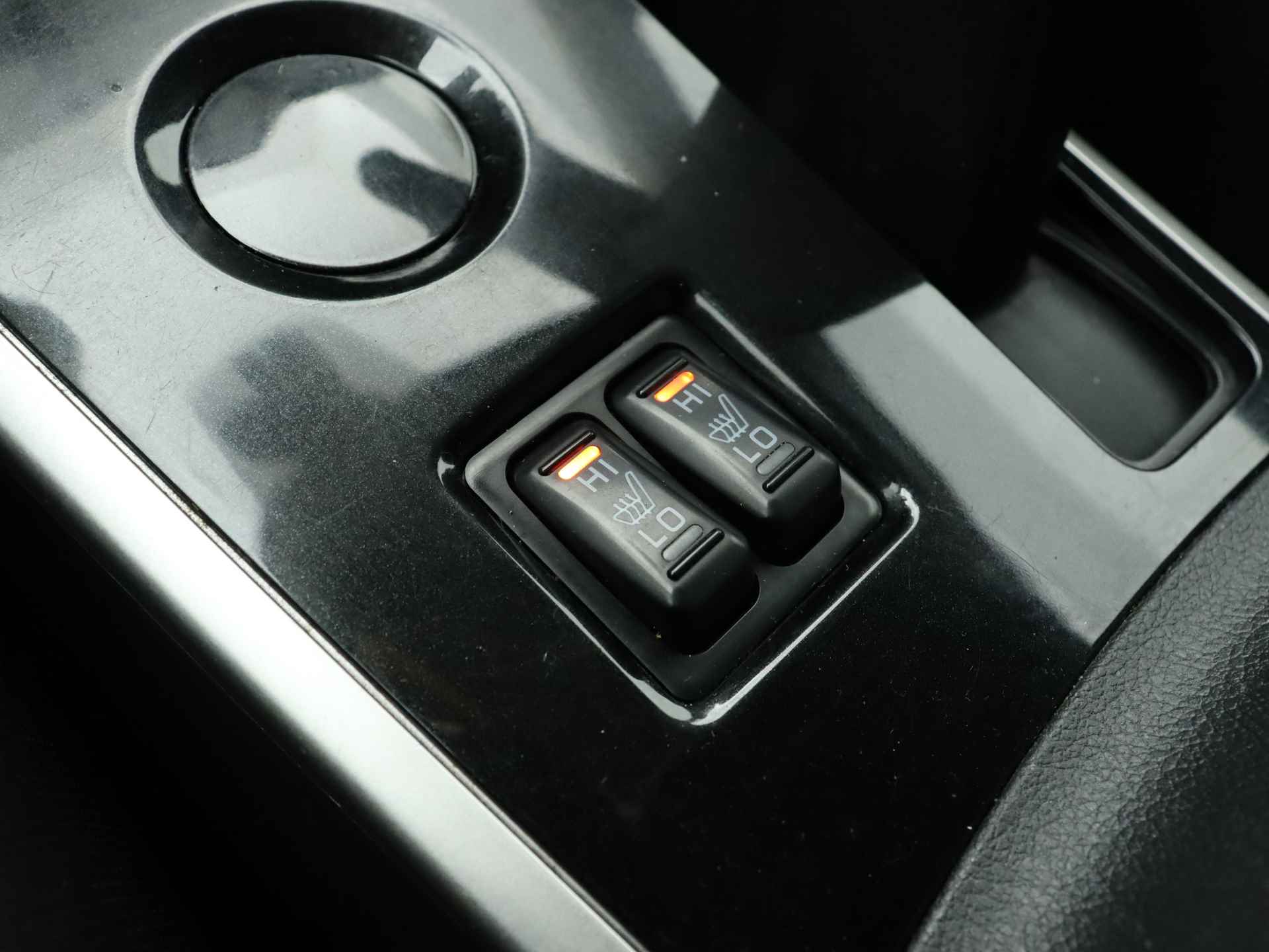 Mitsubishi Outlander 2.0 Connect Pro | Apple Carplay/Android Auto | Stoelverwarming | Keyless Entry | - 37/39