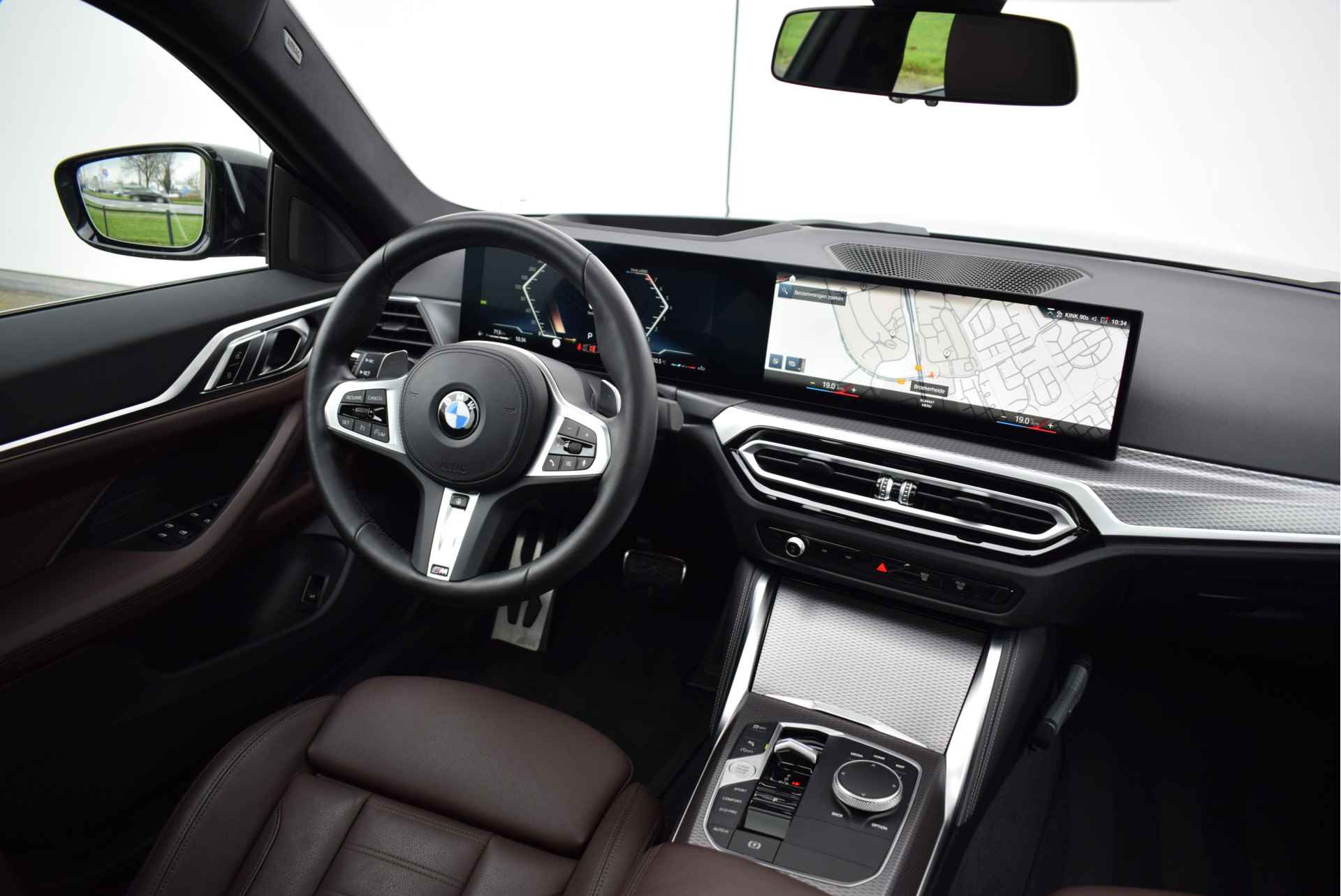 BMW 4 Serie Gran Coupé 430i High Executive M Sport Automaat / Schuif-kanteldak / Trekhaak / Stoelverwarming / Parking Assistant / Cruise Control / Live Cockpit Professional / Verwarmd stuurwiel - 15/31