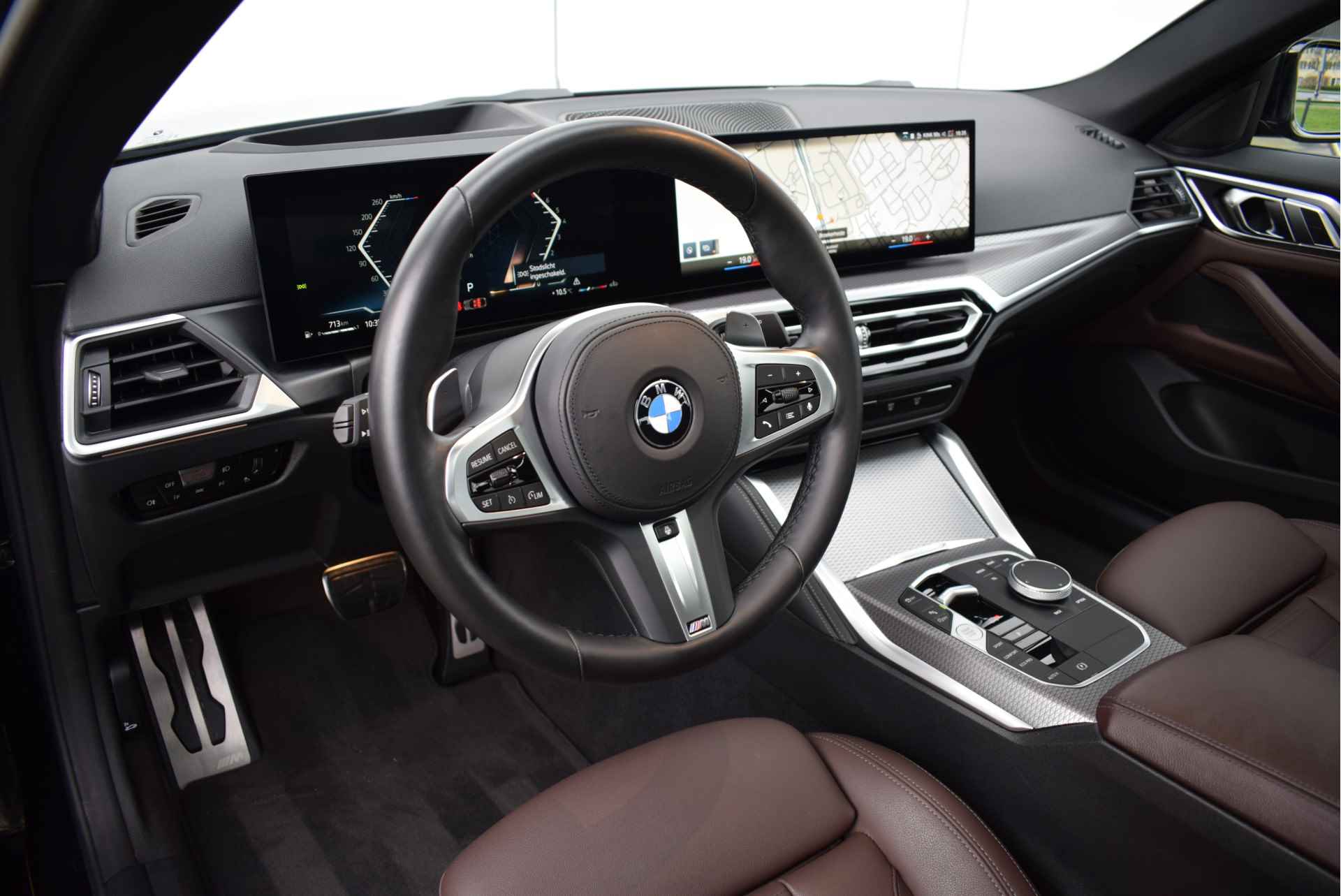 BMW 4 Serie Gran Coupé 430i High Executive M Sport Automaat / Schuif-kanteldak / Trekhaak / Stoelverwarming / Parking Assistant / Cruise Control / Live Cockpit Professional / Verwarmd stuurwiel - 16/31