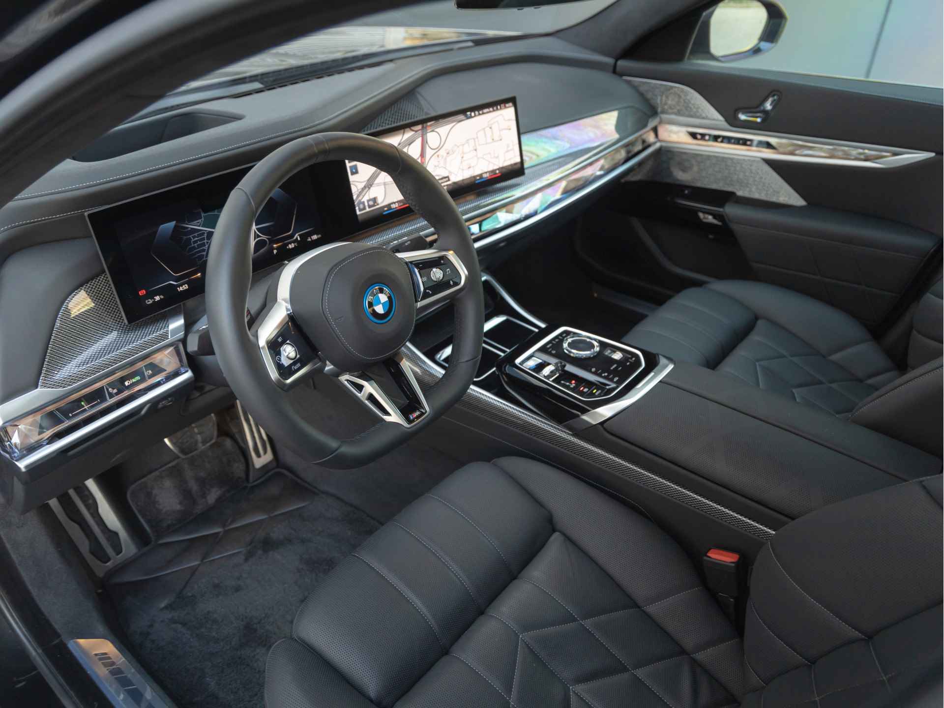 BMW i7 xDrive60 M-Sport Pro - Innovation Pack - Bowers & Wilkins - Stoelmassage + Ventilatie - 14/51