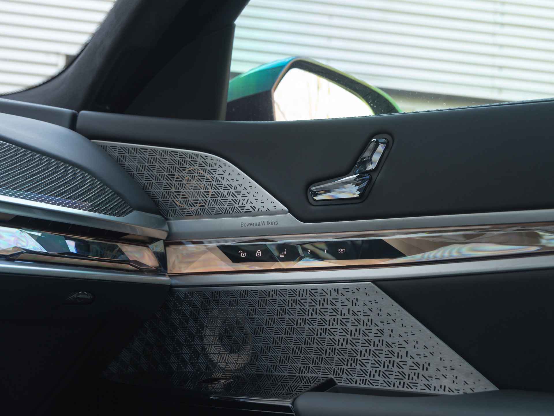 BMW i7 xDrive60 M-Sport Pro - Innovation Pack - Bowers & Wilkins - Stoelmassage + Ventilatie - 48/51
