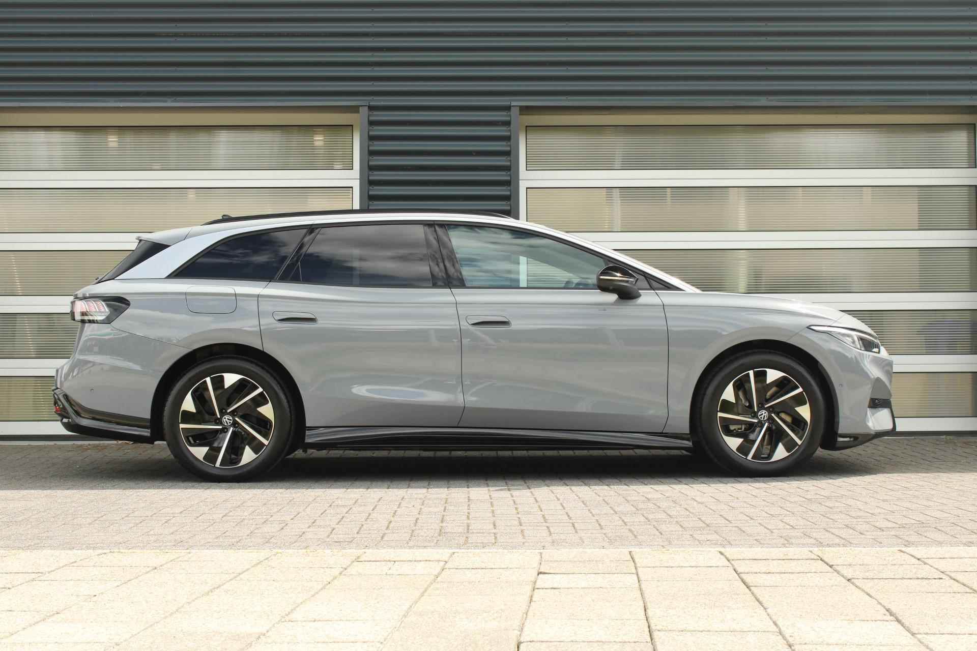 Volkswagen ID.7 Tourer 286pk Pro Business 77 kWh | 19" Velgen | Stoelverwarming - 3/59