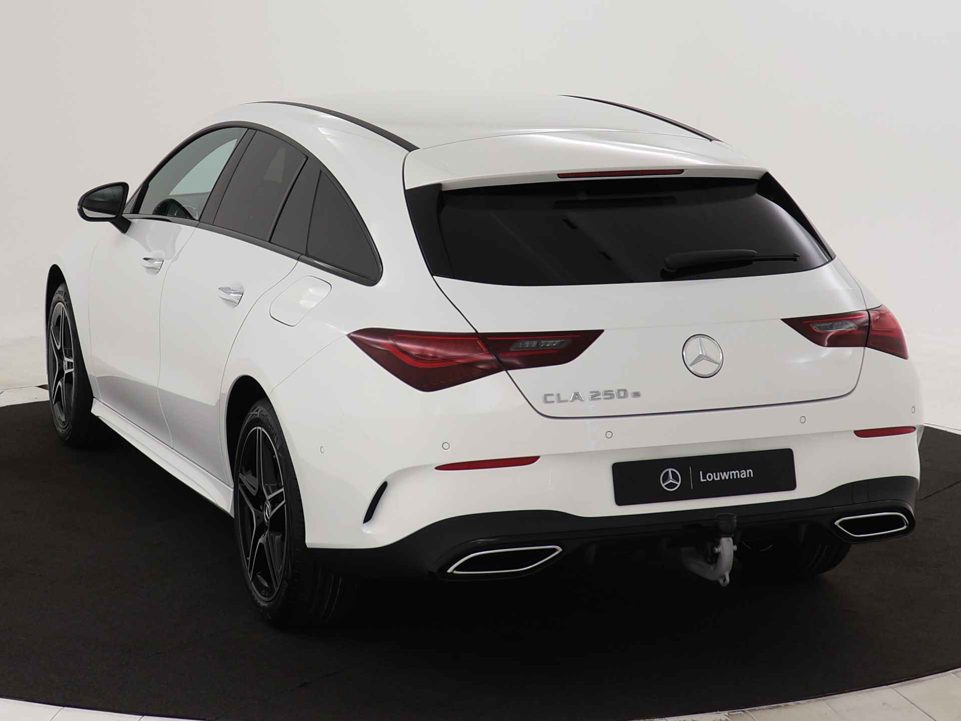 Mercedes-Benz CLA-Klasse Shooting Brake 250 e Star Edition AMG Line | Trekhaak | Nightpakket | USB pakket plus | Antidiefstalpakket GUARD 360° Plus | Sfeerverlichting | Parkeerpakket met achteruitrijcamera | KEYLESS GO-comfortpakket | - 14/41