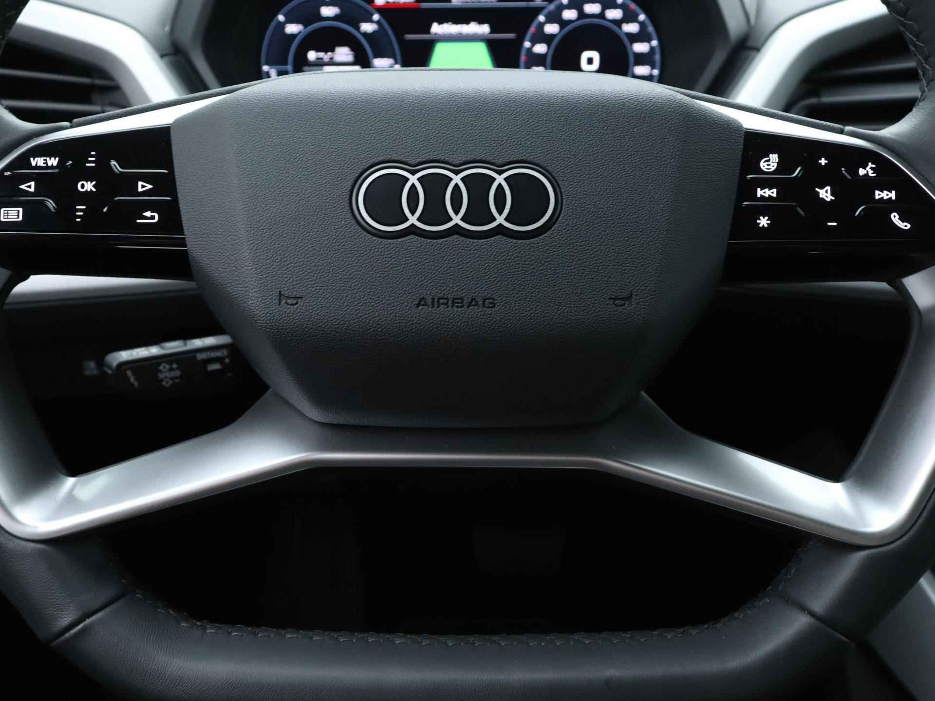 Audi Q4 40 e-tron edition 77 Kwh 40 Launch edition 77 kWh | Automaat | LED Matrix | Climate control| Lichtmetalen velgen | Adaptive cruise control | Camera | Parkeersensoren | Elektrische Kofferklep | Getint glas | - 4/31