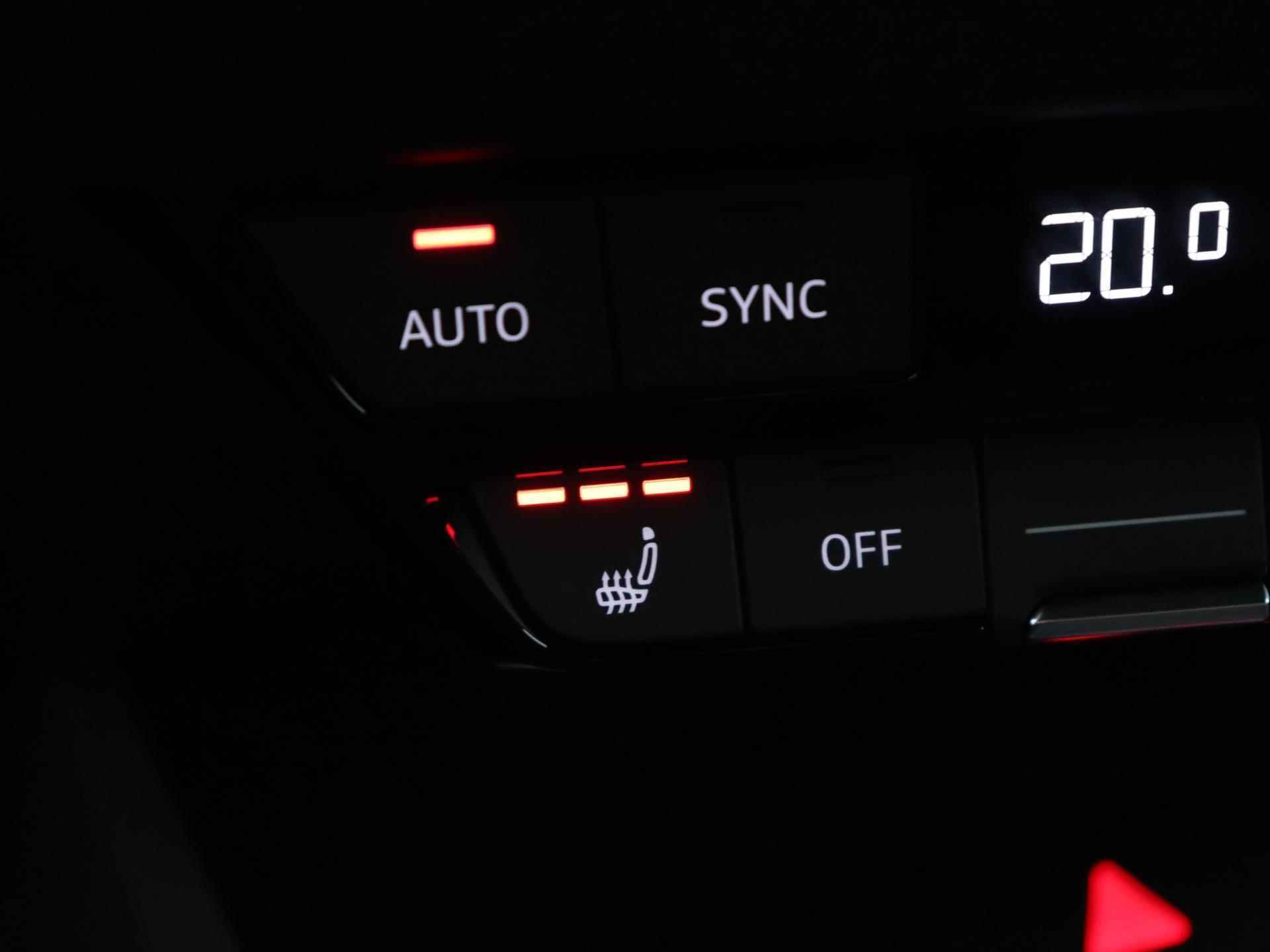 Audi Q4 40 e-tron edition 77 Kwh 40 Launch edition 77 kWh | Automaat | LED Matrix | Climate control| Lichtmetalen velgen | Adaptive cruise control | Camera | Parkeersensoren | Elektrische Kofferklep | Getint glas | - 13/31