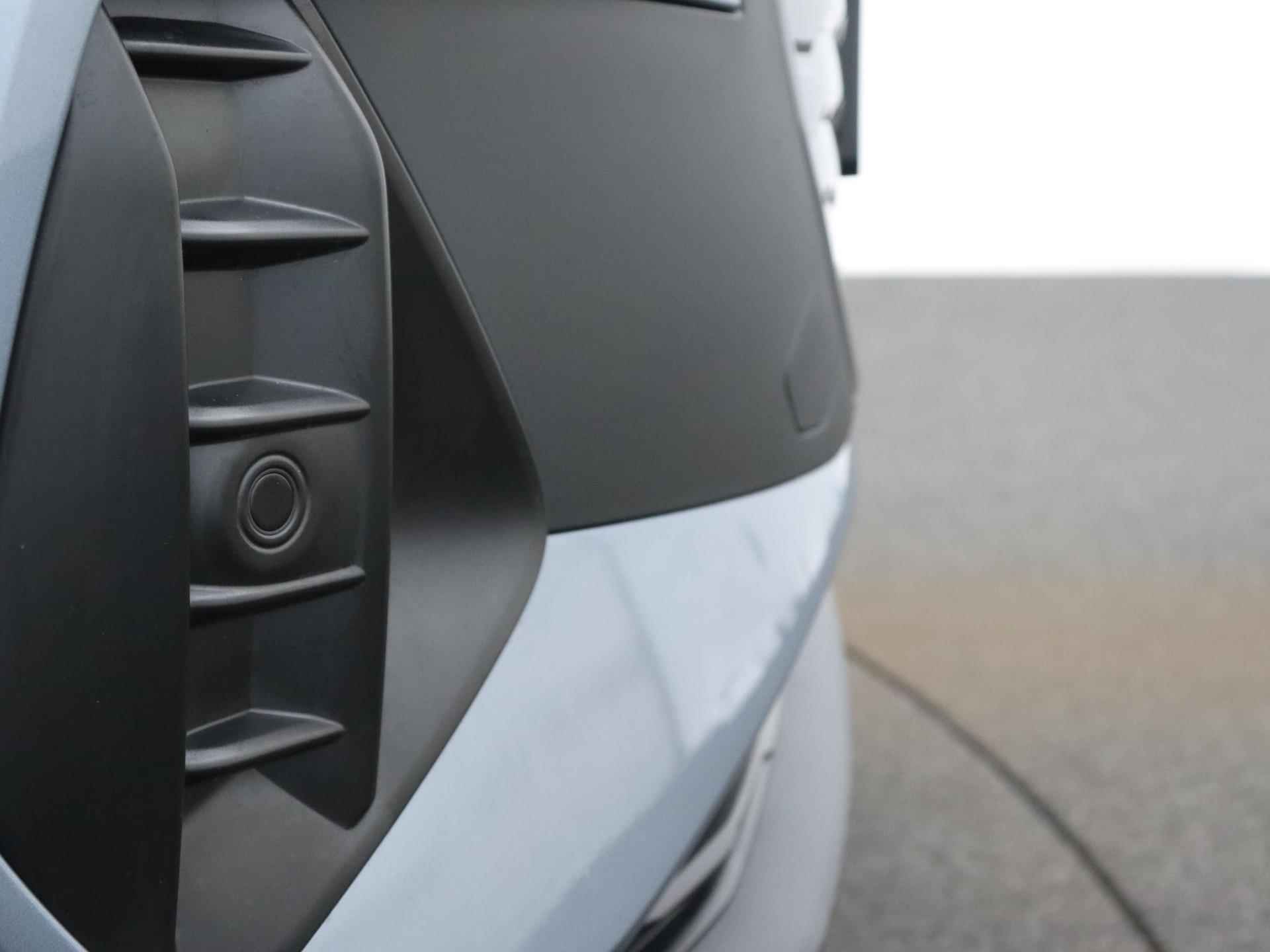 Audi Q4 40 e-tron edition 77 Kwh 40 Launch edition 77 kWh | Automaat | LED Matrix | Climate control| Lichtmetalen velgen | Adaptive cruise control | Camera | Parkeersensoren | Elektrische Kofferklep | Getint glas | - 25/31