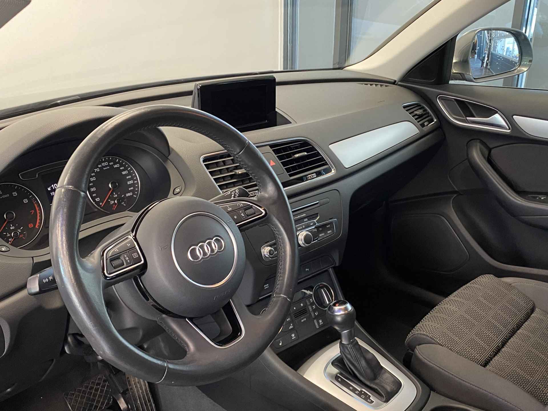 Audi Q3 1.4 TFSI CoD Sport Pro Line Navigatie 17LMV Cruise Control PDC - 8/23