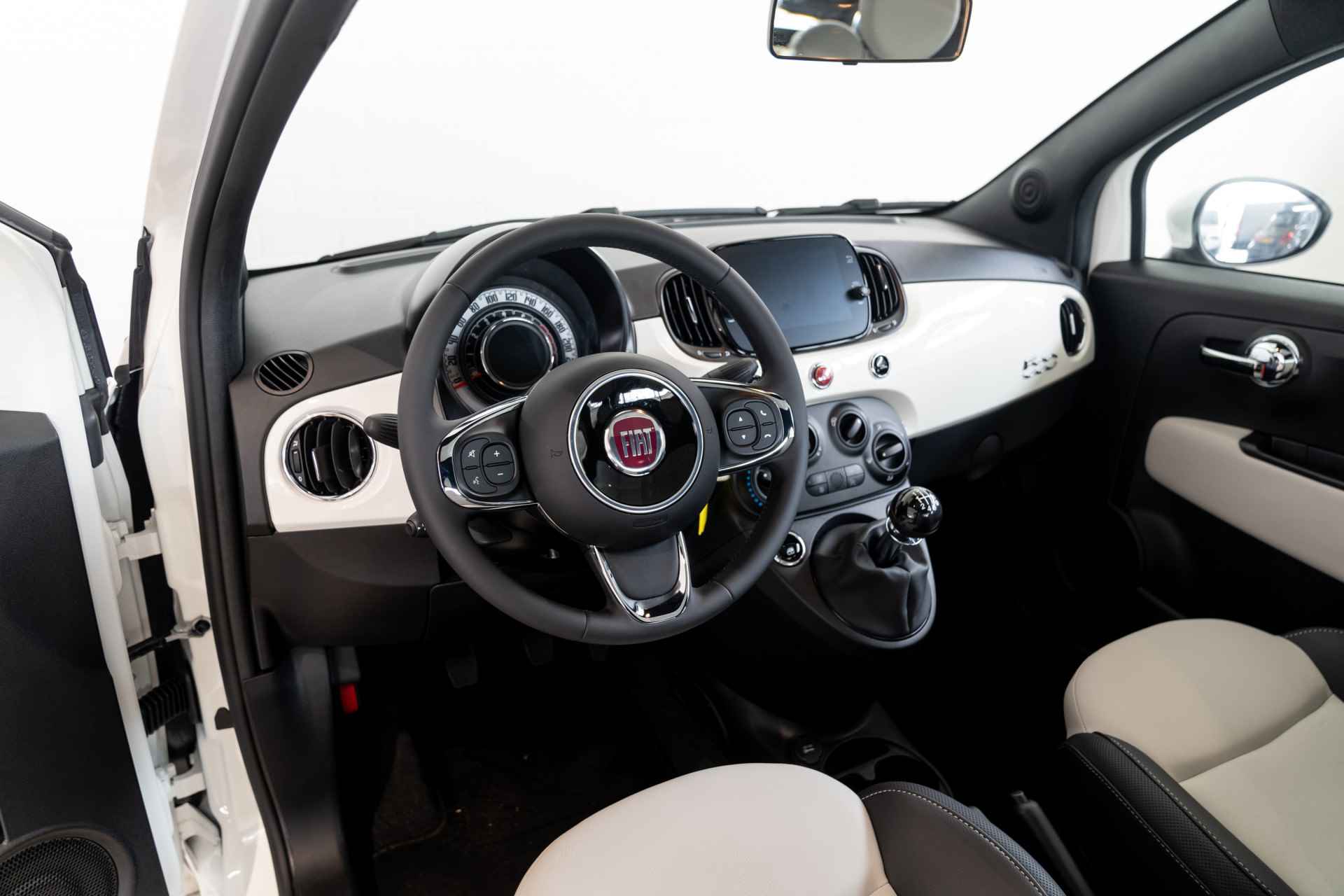 Fiat 500 1.0 Hybrid Dolcevita | Panorama dak | Lichtmetalen velgen | Airco | Cruise Controle | - 11/29