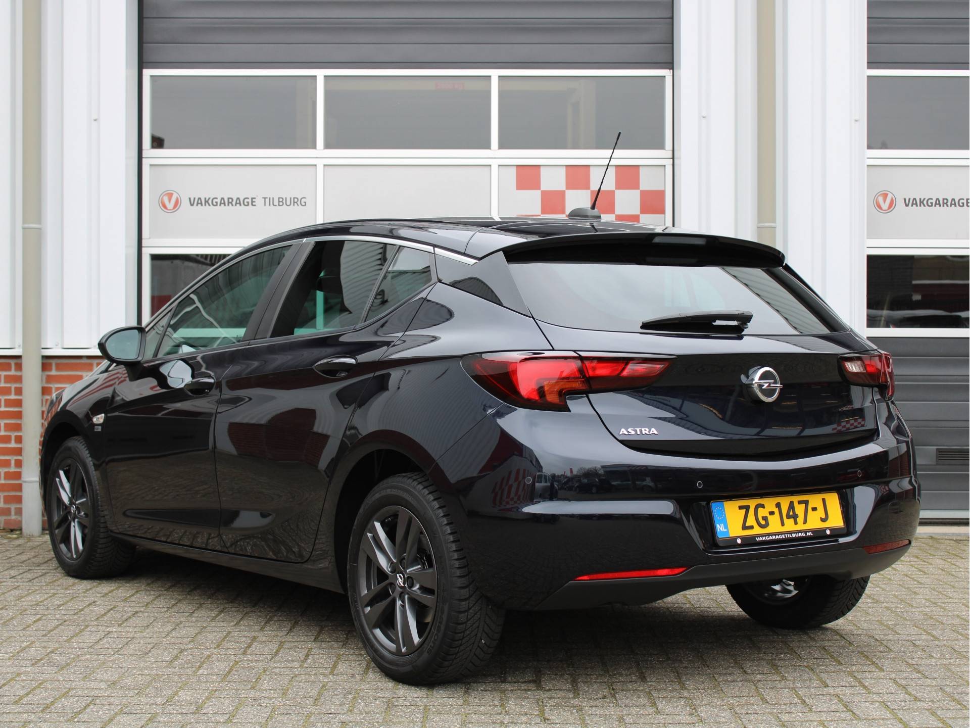 Opel Astra 1.4 Turbo 120Jaar Edition 150PK Automaat /NAVI/PDC/Climate/Cruise control/DAB+/LED/Apple carplay/Android auto/Donker glas/NAP! 1e eig! - 3/41