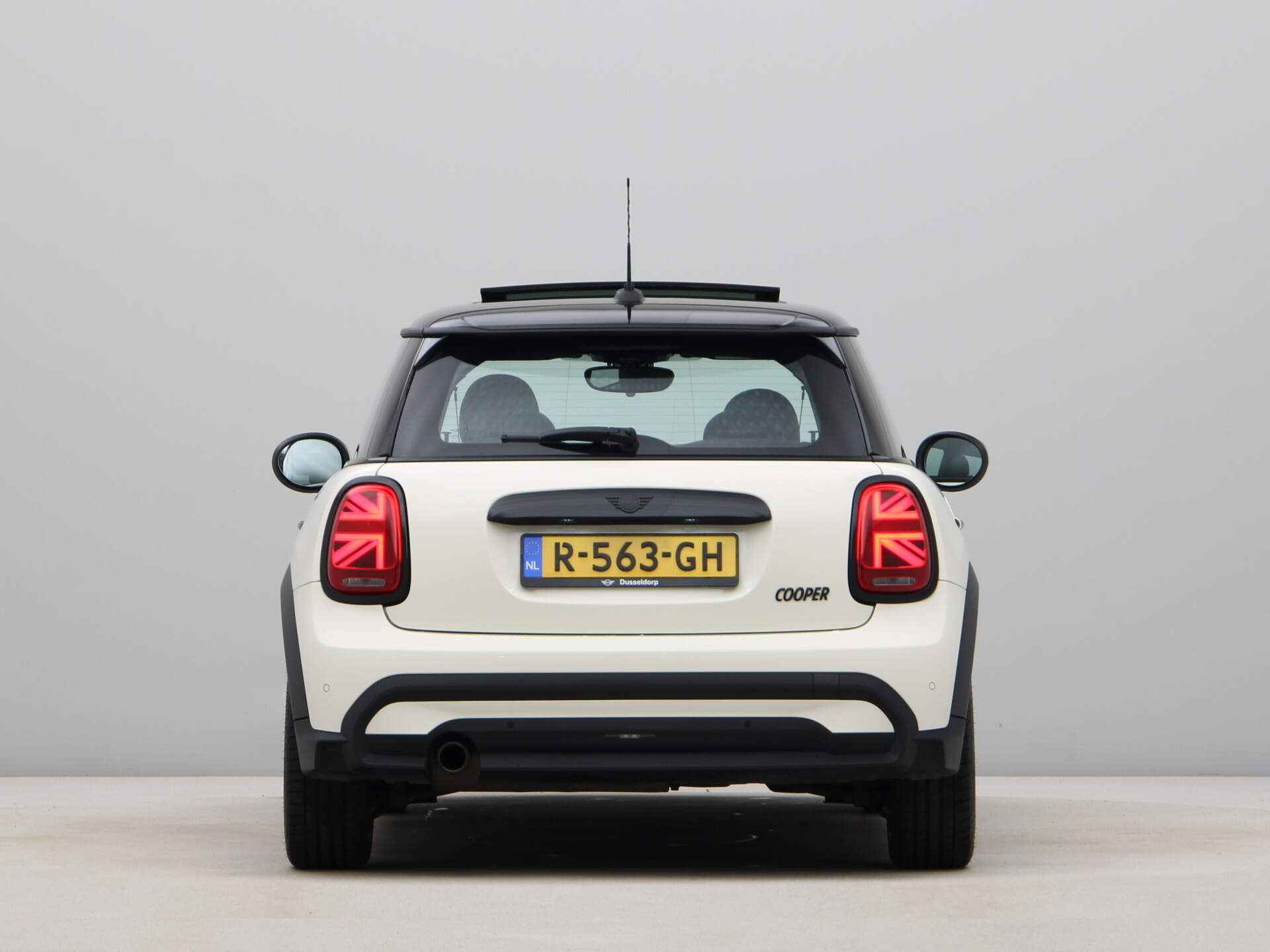 MINI 3-deurs Cooper Automaat - 10/22