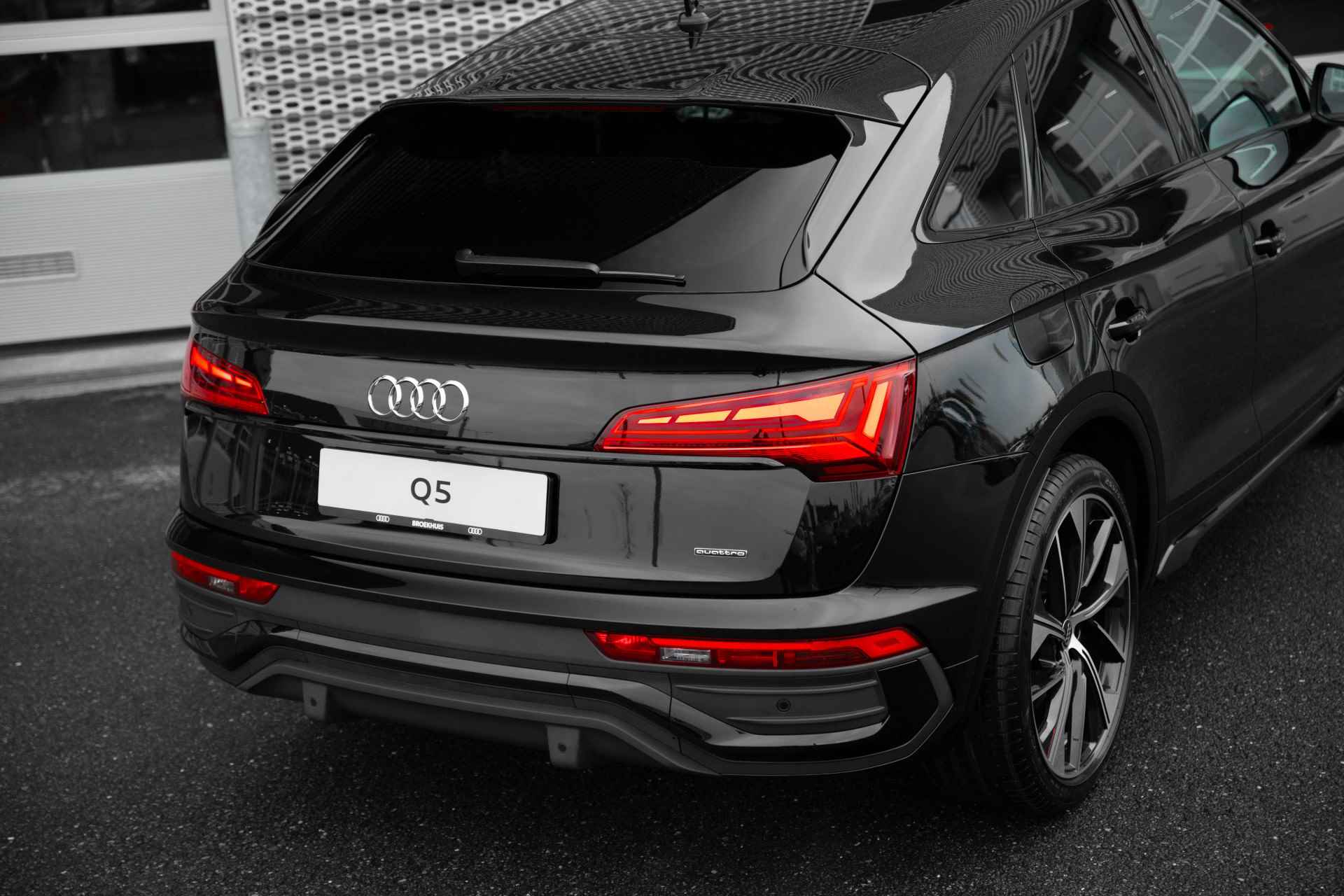 Audi Q5 Sportback 50 TFSI e S edition Competition | Luchtvering | Panoramadak | Tour | Trekhaak - 21/74