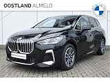 BMW 2 Serie Active Tourer 220i High Executive M Sport Automaat / Panoramadak / Sportstoelen / Adaptief M Onderstel / Parking Assistant Plus / Adaptieve LED / Comfort Access