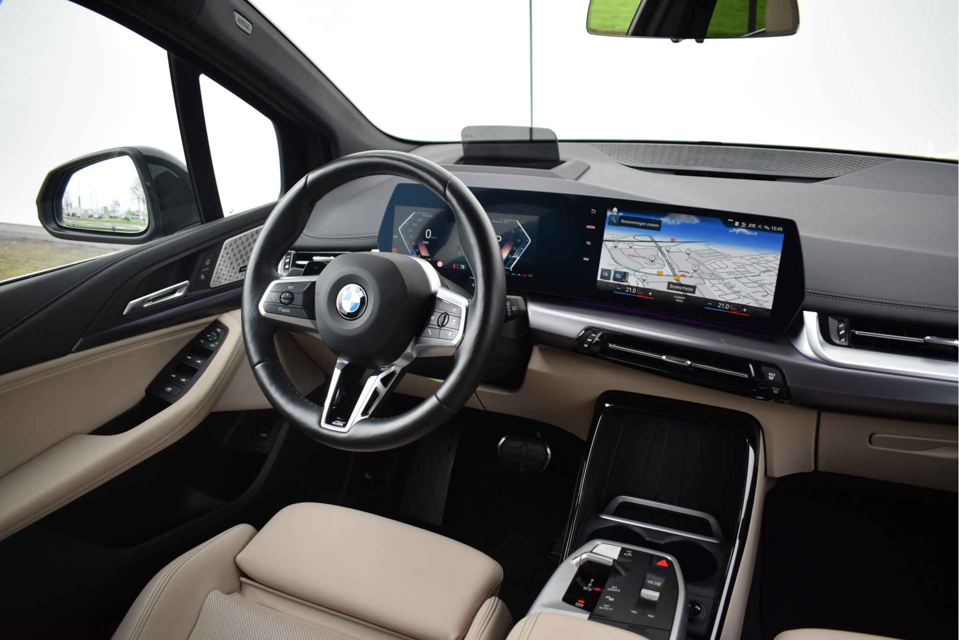 BMW 2 Serie Active Tourer 220i High Executive M Sport Automaat / Panoramadak / Sportstoelen / Adaptief M Onderstel / Parking Assistant Plus / Adaptieve LED / Comfort Access - 16/29