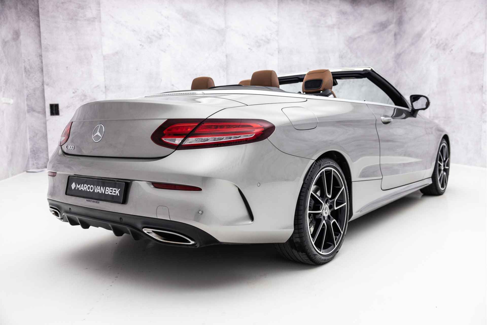 Mercedes-Benz C-Klasse Cabrio 300 Sport Edition AMG | Stoelventilatie | Memory | 19" - 4/57