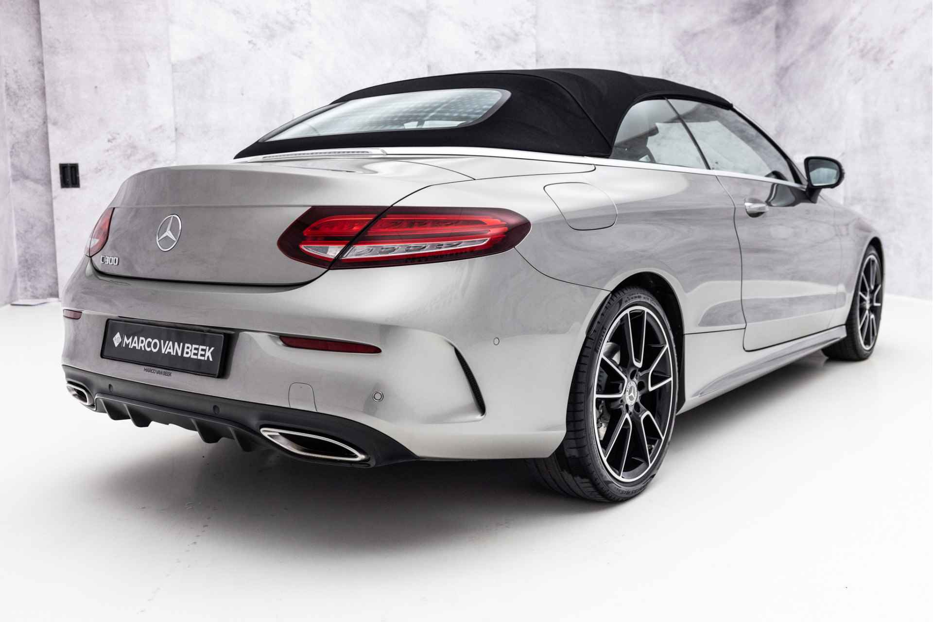 Mercedes-Benz C-Klasse Cabrio 300 Sport Edition AMG | Stoelventilatie | Memory | 19" - 5/57